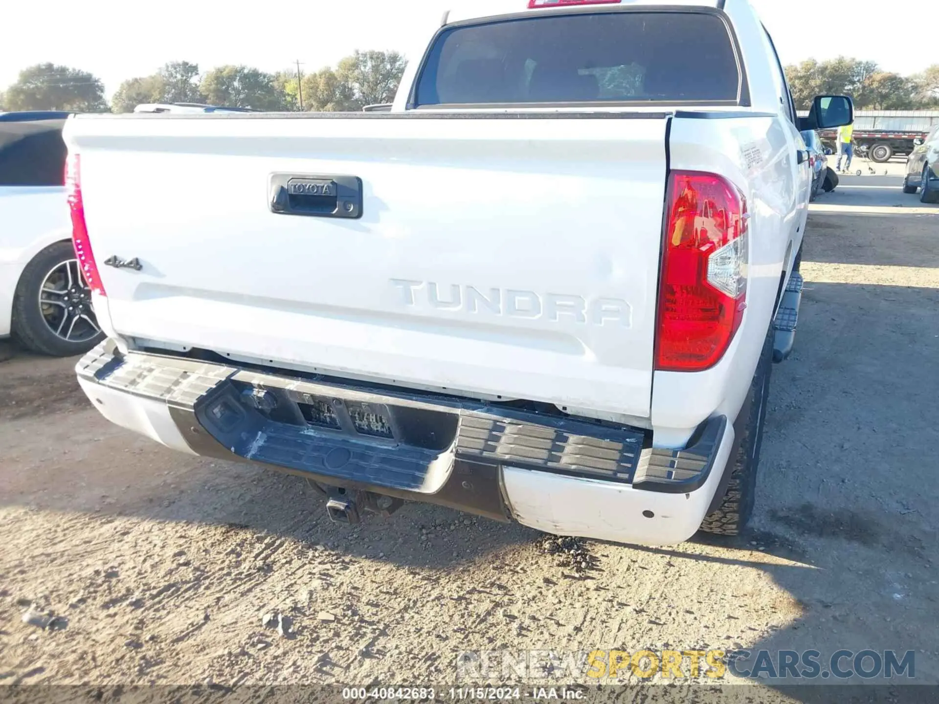 6 Photograph of a damaged car 5TFDY5F14MX043230 TOYOTA TUNDRA 2021