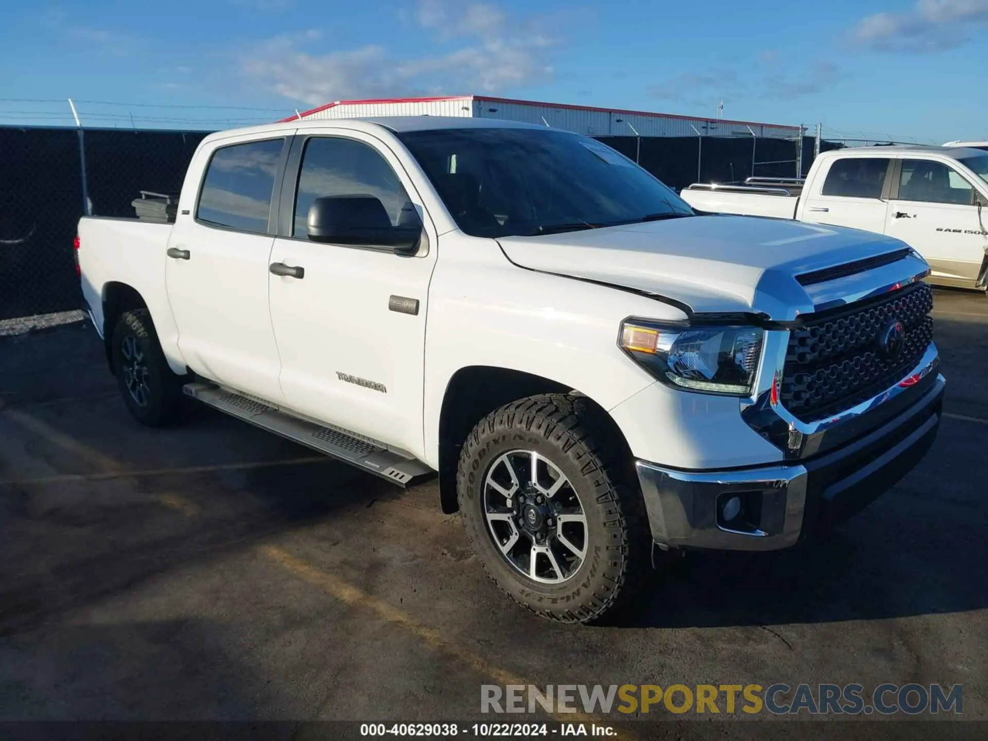 1 Photograph of a damaged car 5TFDY5F15MX003903 TOYOTA TUNDRA 2021