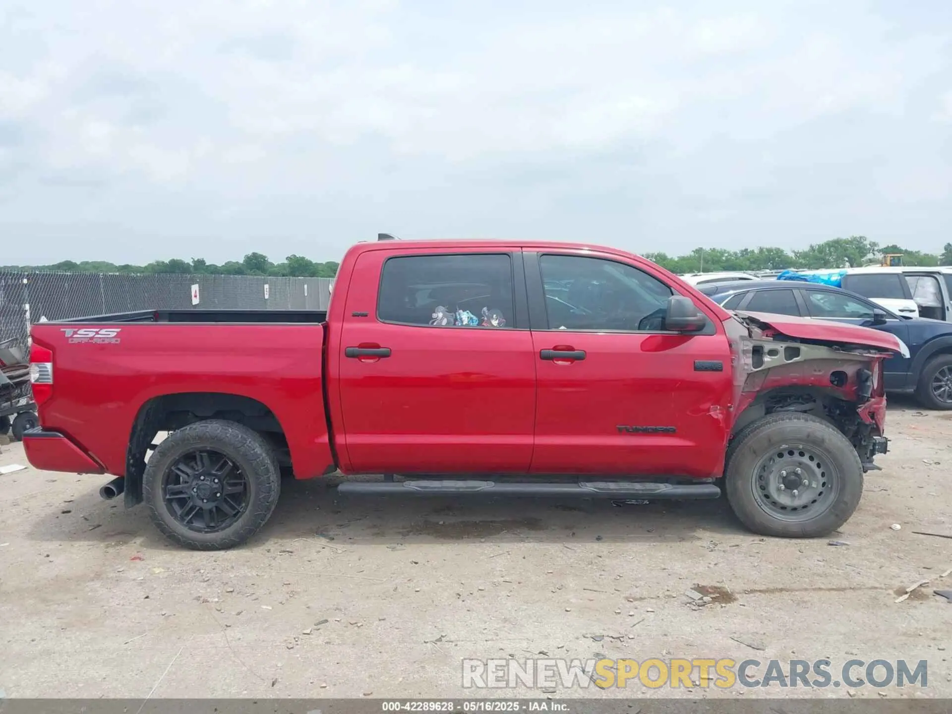 13 Фотография поврежденного автомобиля 5TFDY5F15MX035556 TOYOTA TUNDRA 2021