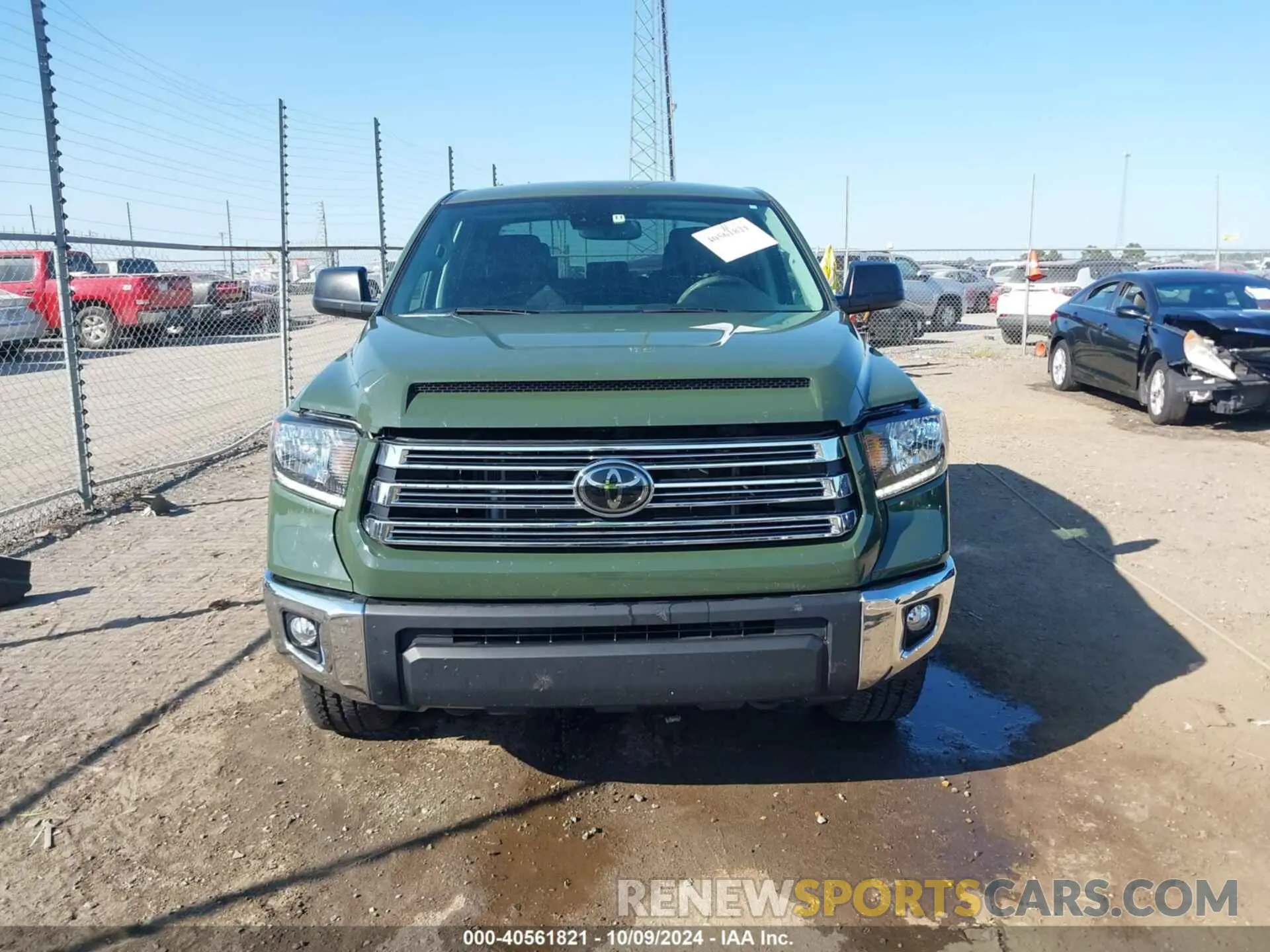 12 Photograph of a damaged car 5TFDY5F15MX989207 TOYOTA TUNDRA 2021