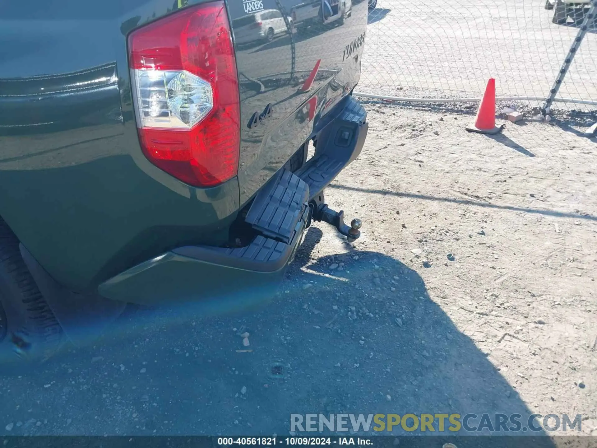 6 Photograph of a damaged car 5TFDY5F15MX989207 TOYOTA TUNDRA 2021
