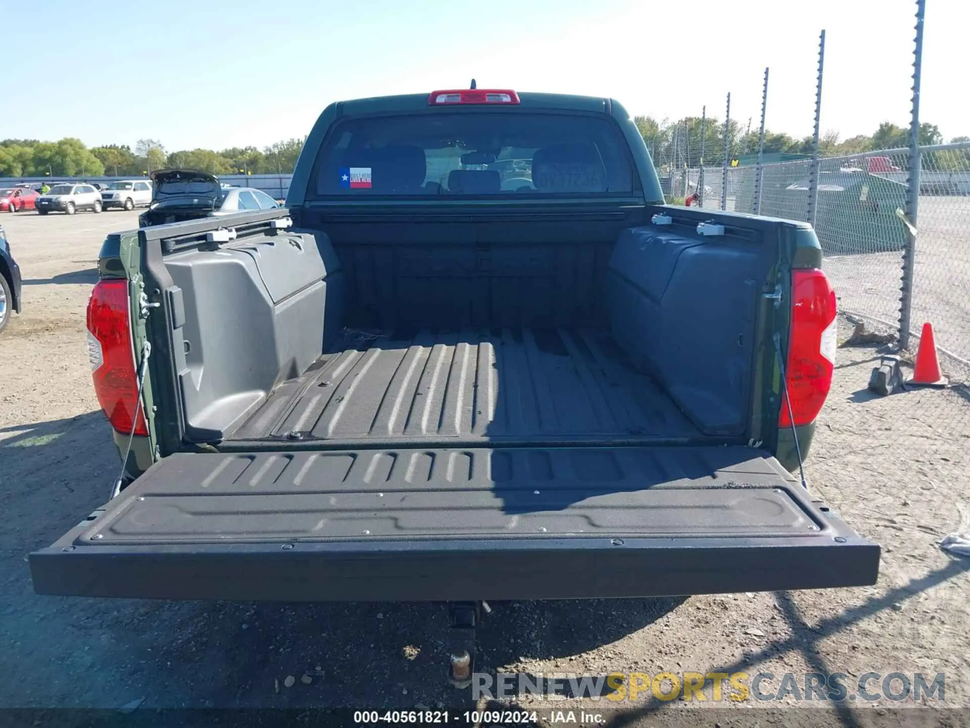 8 Photograph of a damaged car 5TFDY5F15MX989207 TOYOTA TUNDRA 2021