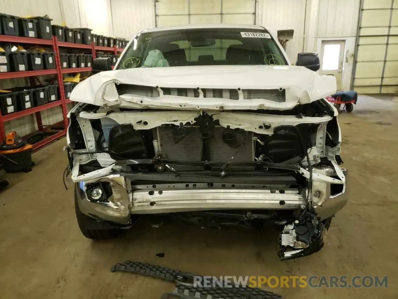 9 Photograph of a damaged car 5TFDY5F16MX979124 TOYOTA TUNDRA 2021