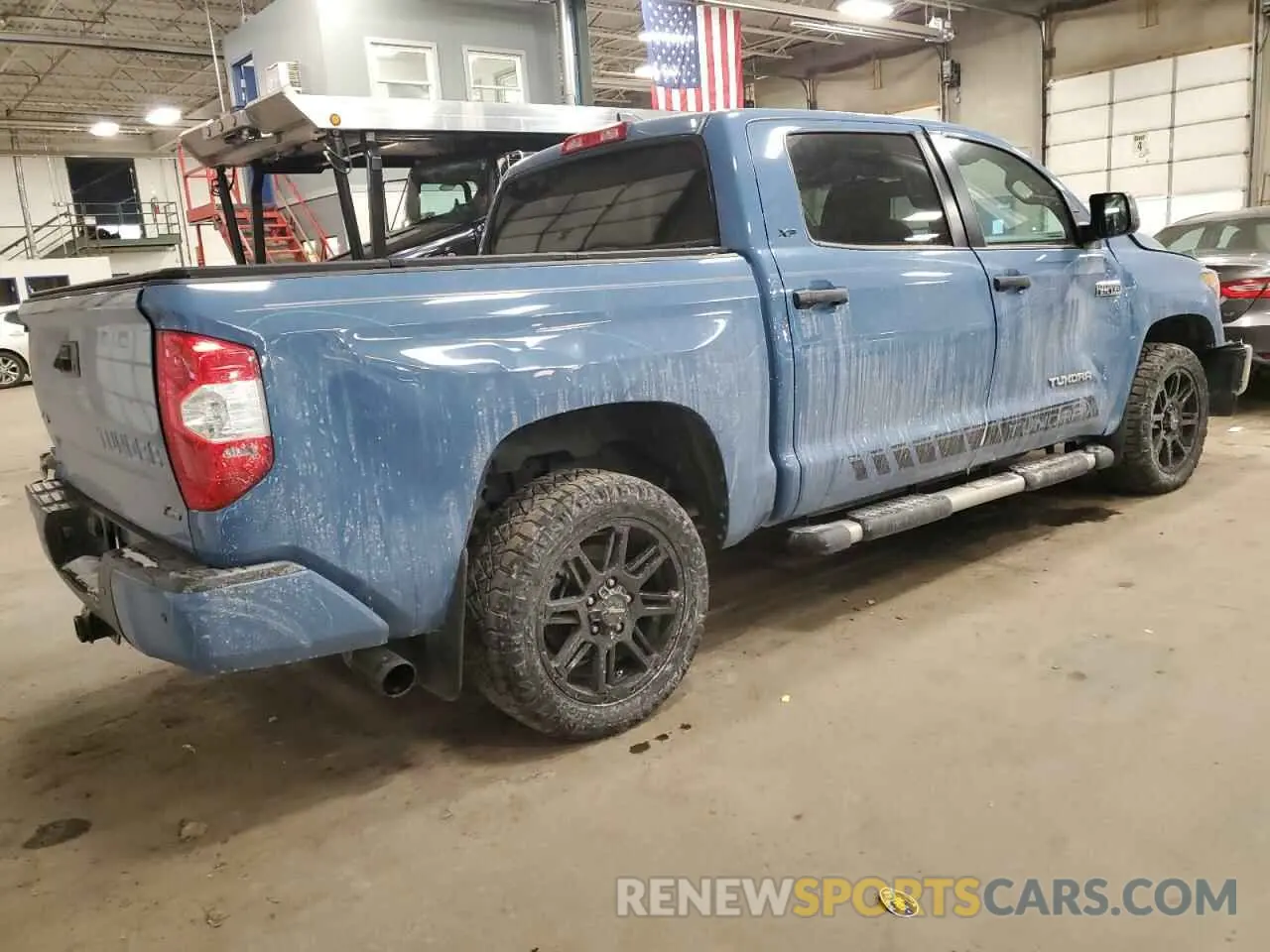 3 Photograph of a damaged car 5TFDY5F17MX009623 TOYOTA TUNDRA 2021