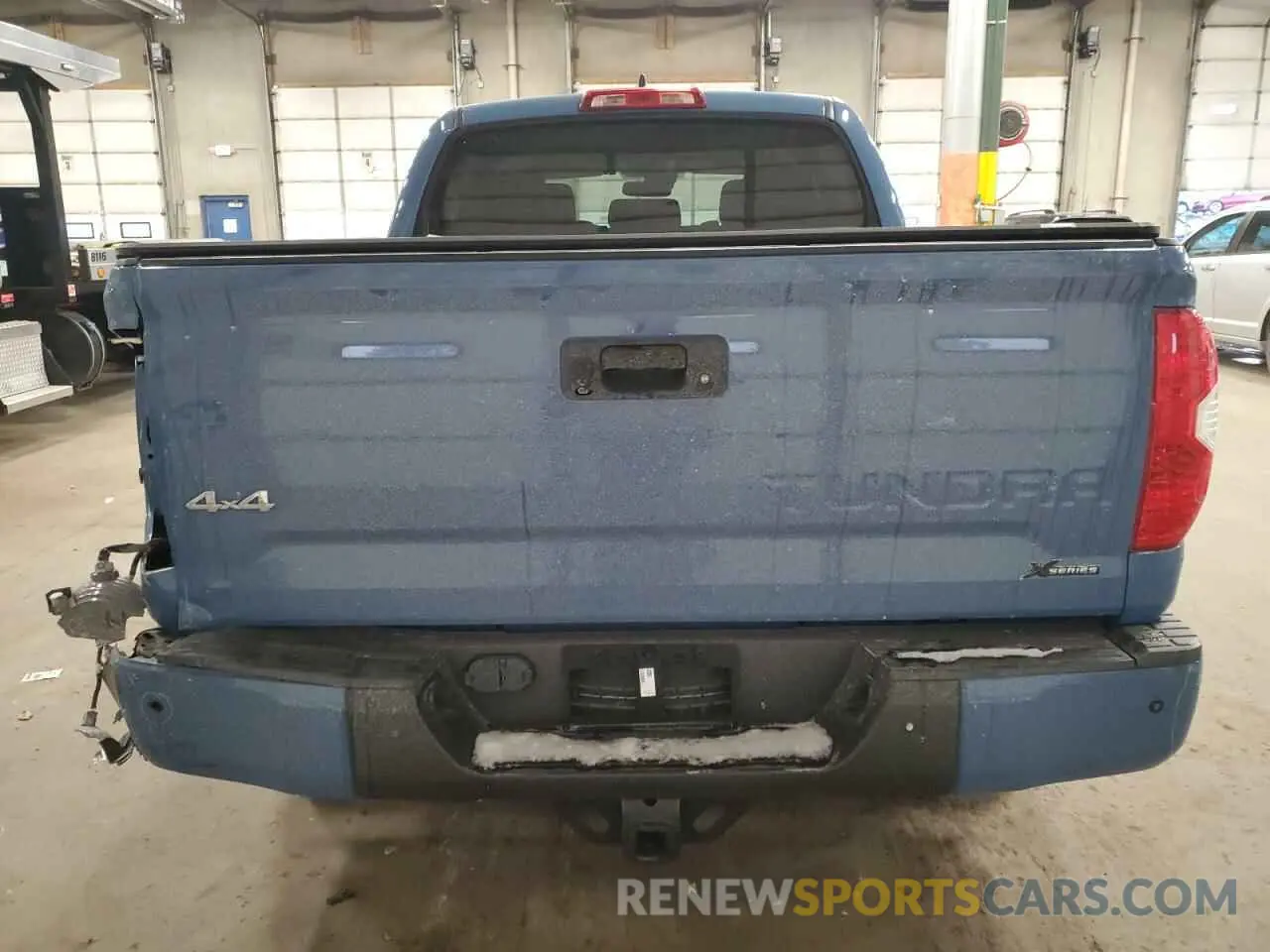 6 Photograph of a damaged car 5TFDY5F17MX009623 TOYOTA TUNDRA 2021
