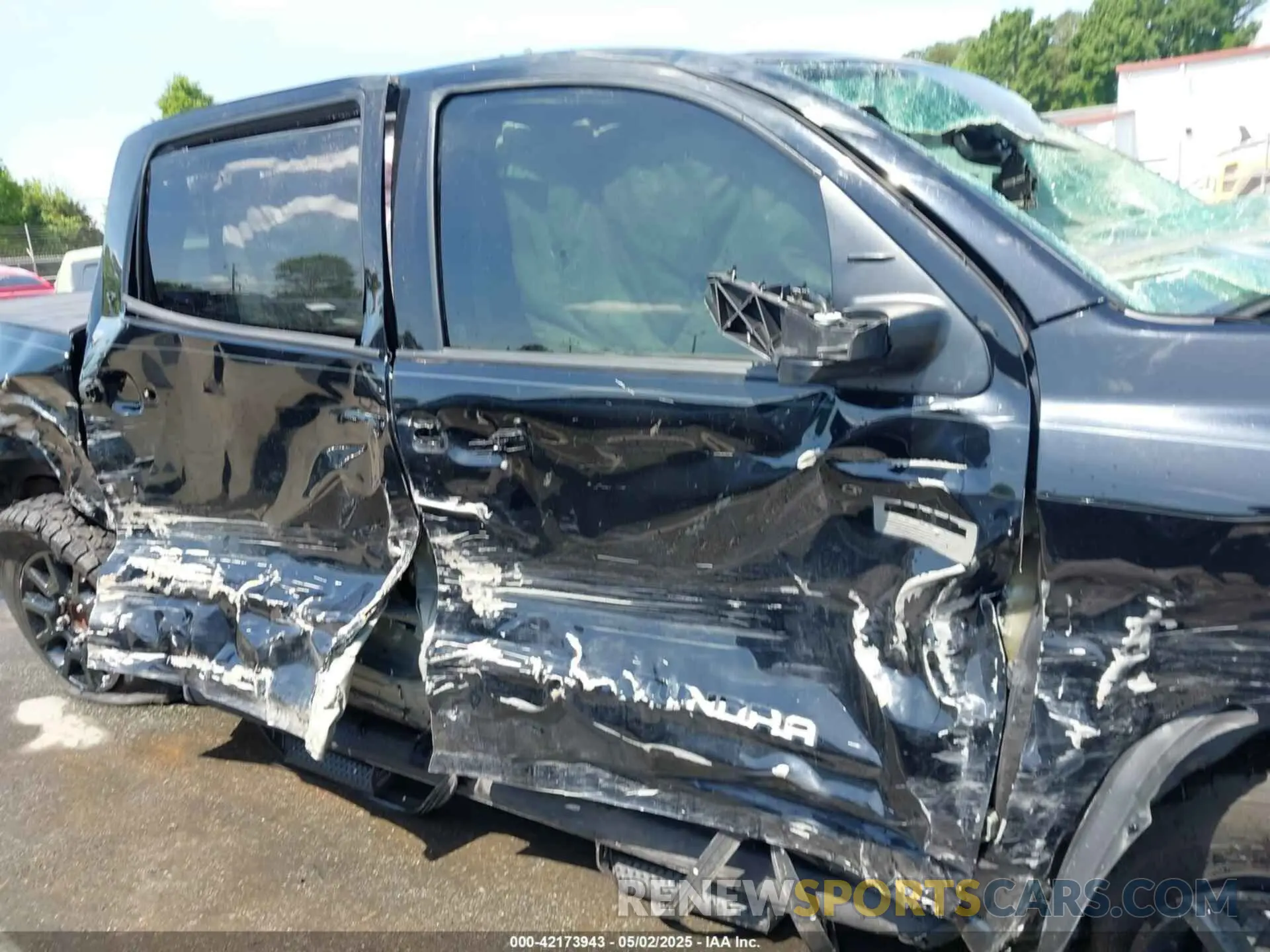 15 Photograph of a damaged car 5TFDY5F17MX991623 TOYOTA TUNDRA 2021
