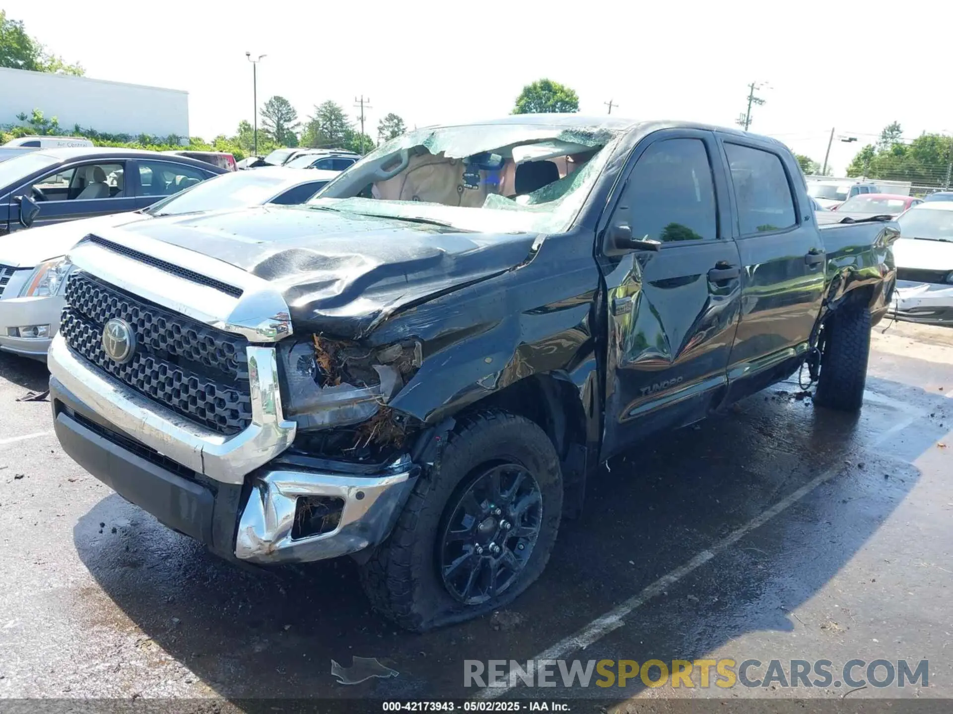 2 Photograph of a damaged car 5TFDY5F17MX991623 TOYOTA TUNDRA 2021