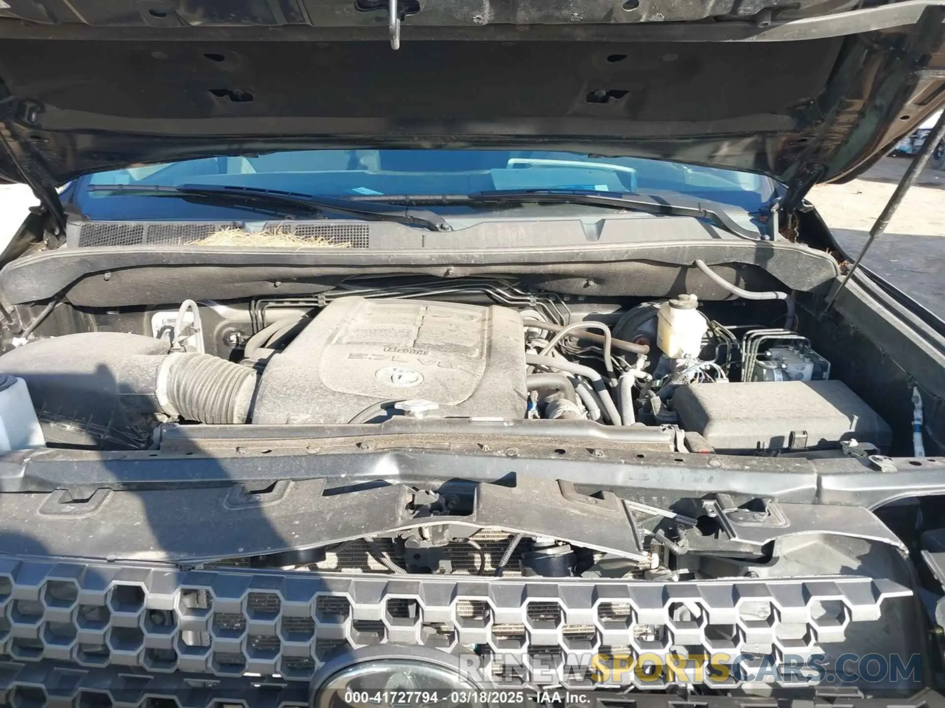 10 Photograph of a damaged car 5TFDY5F18MX005094 TOYOTA TUNDRA 2021