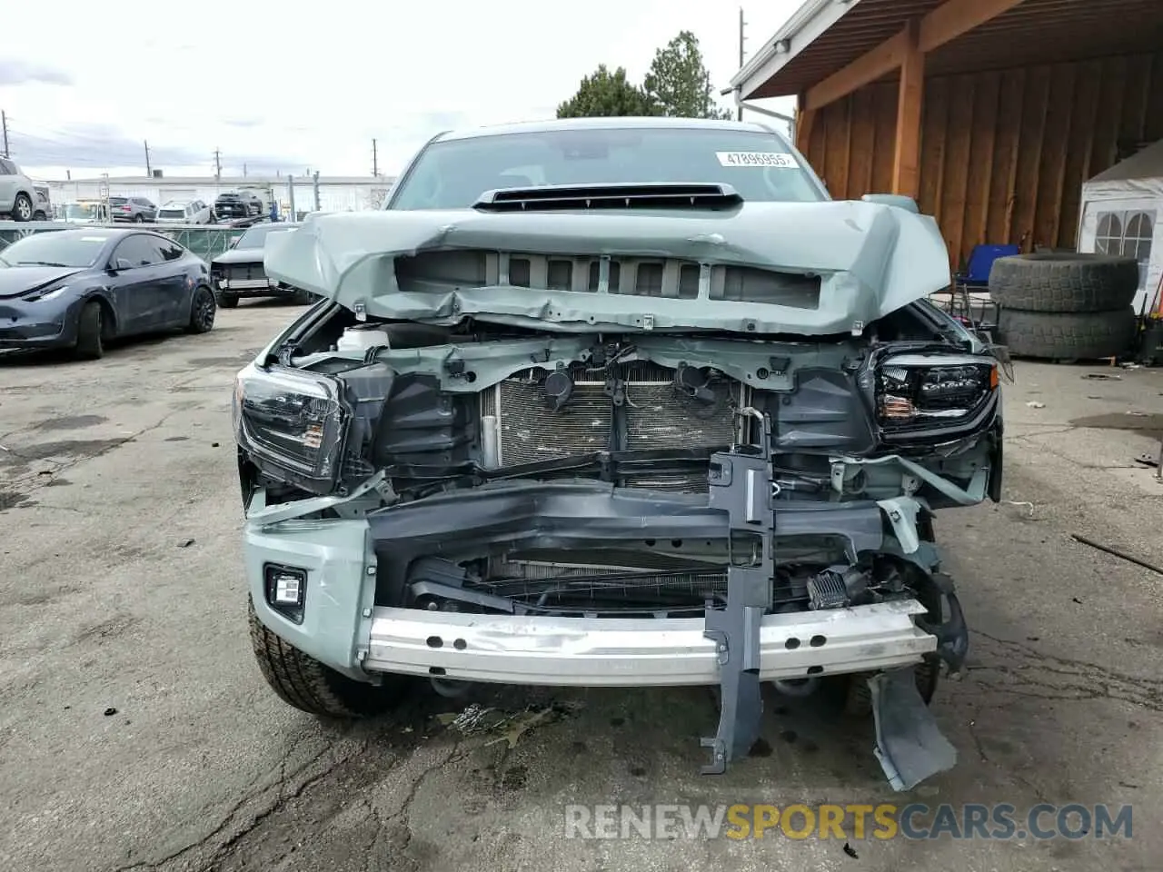 5 Photograph of a damaged car 5TFDY5F18MX034496 TOYOTA TUNDRA 2021