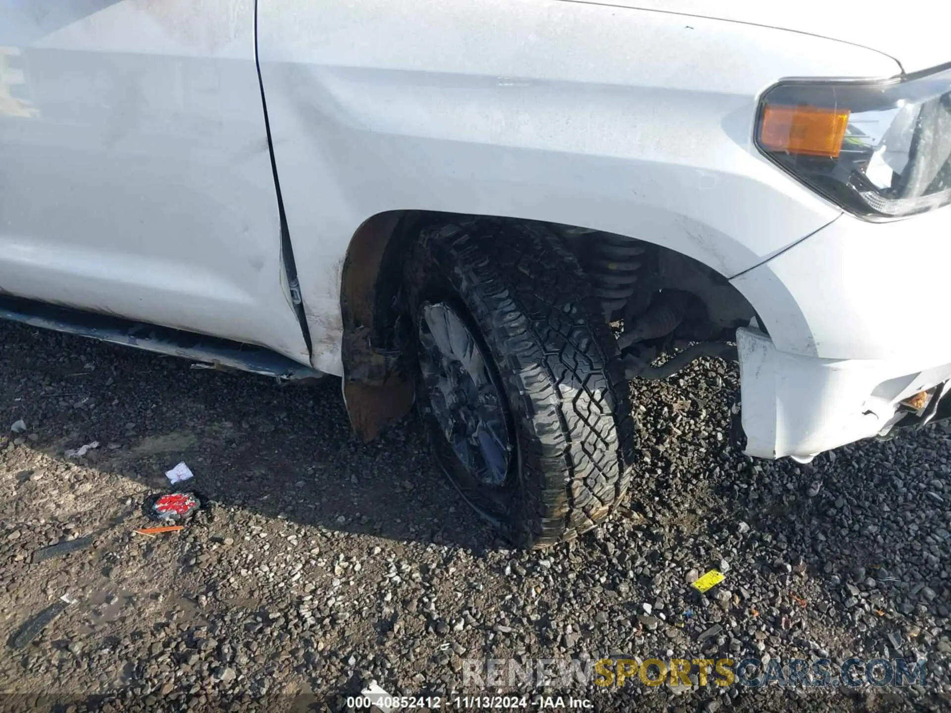 6 Photograph of a damaged car 5TFDY5F1XMX029817 TOYOTA TUNDRA 2021