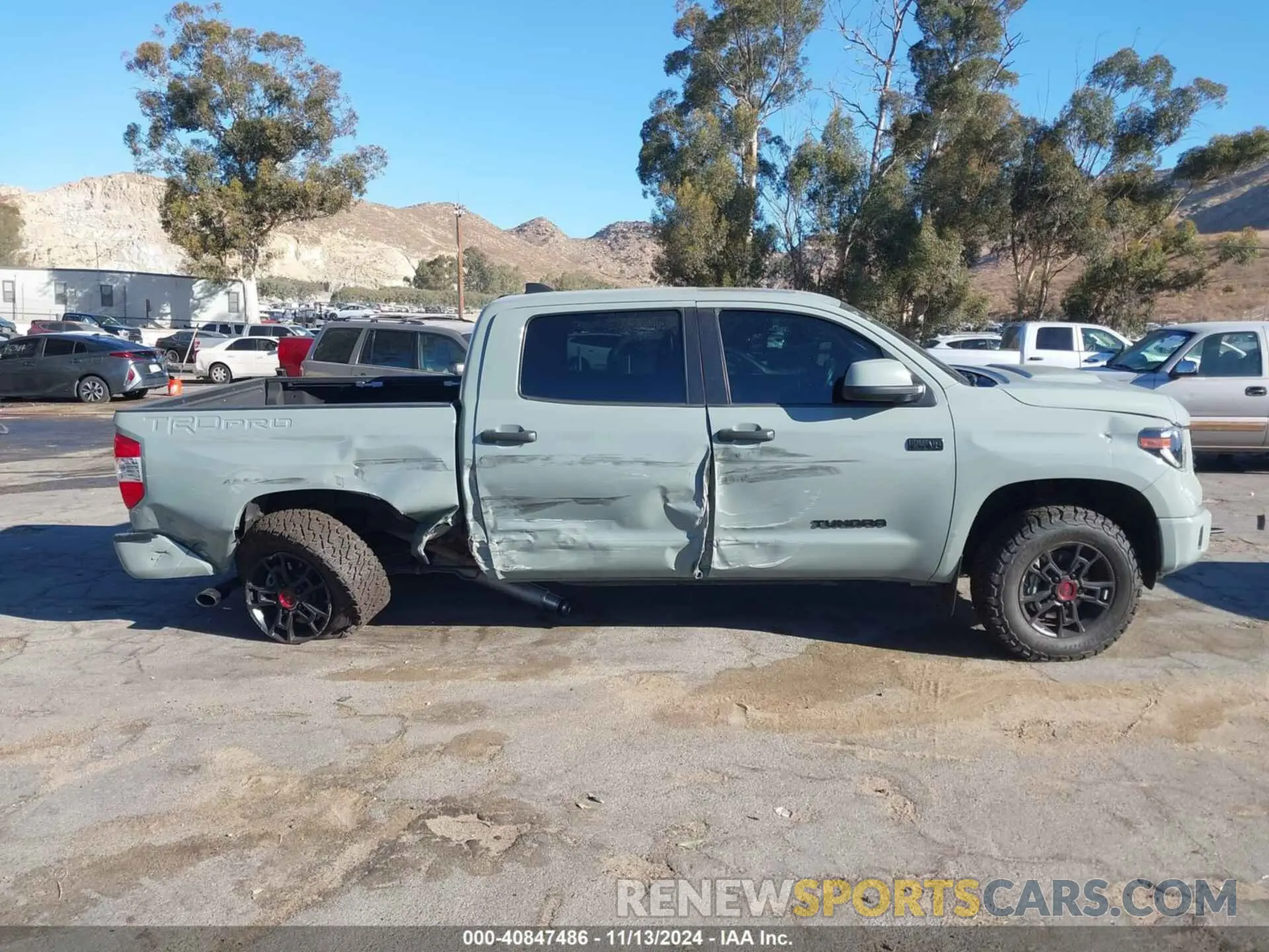 14 Photograph of a damaged car 5TFDY5F1XMX034208 TOYOTA TUNDRA 2021