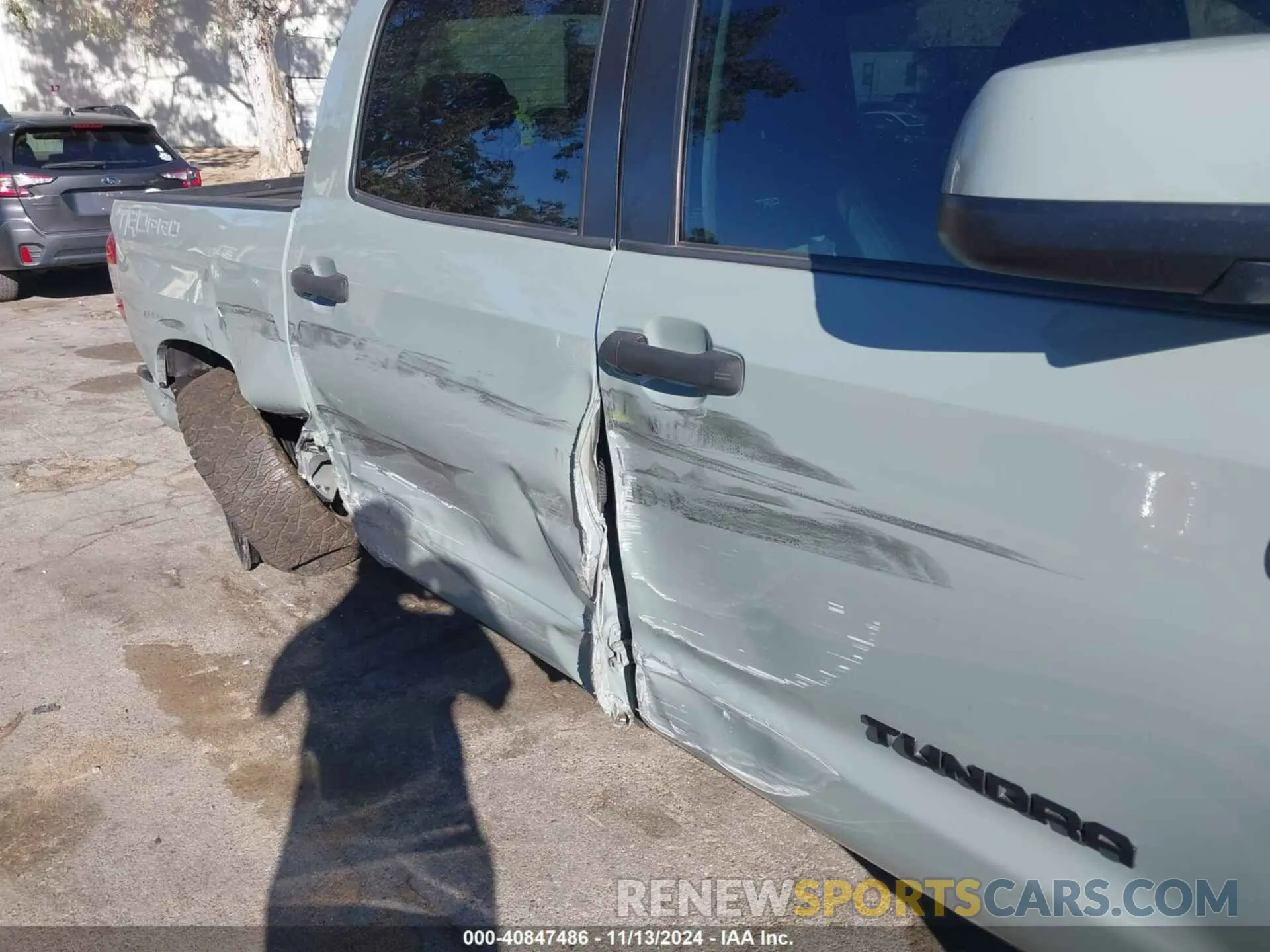6 Photograph of a damaged car 5TFDY5F1XMX034208 TOYOTA TUNDRA 2021