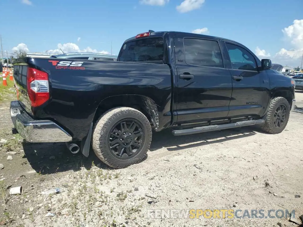 3 Photograph of a damaged car 5TFDY5F1XMX047153 TOYOTA TUNDRA 2021