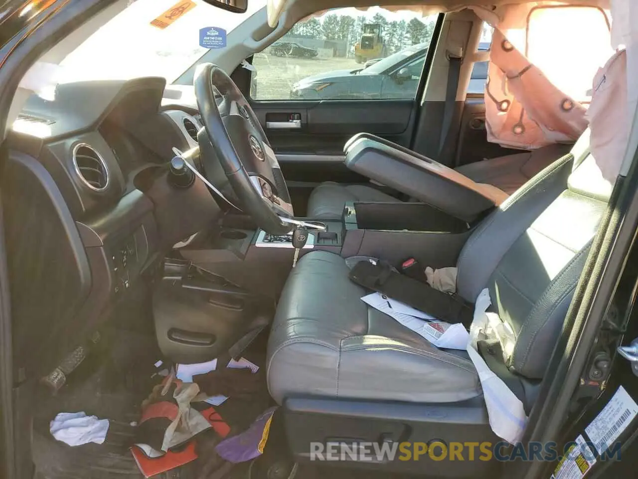 7 Photograph of a damaged car 5TFEY5F10MX277384 TOYOTA TUNDRA 2021