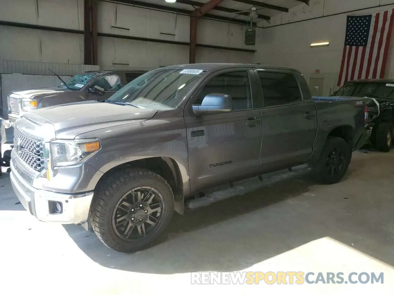 1 Photograph of a damaged car 5TFEY5F10MX283055 TOYOTA TUNDRA 2021