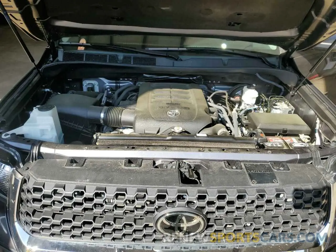 12 Photograph of a damaged car 5TFEY5F10MX283055 TOYOTA TUNDRA 2021
