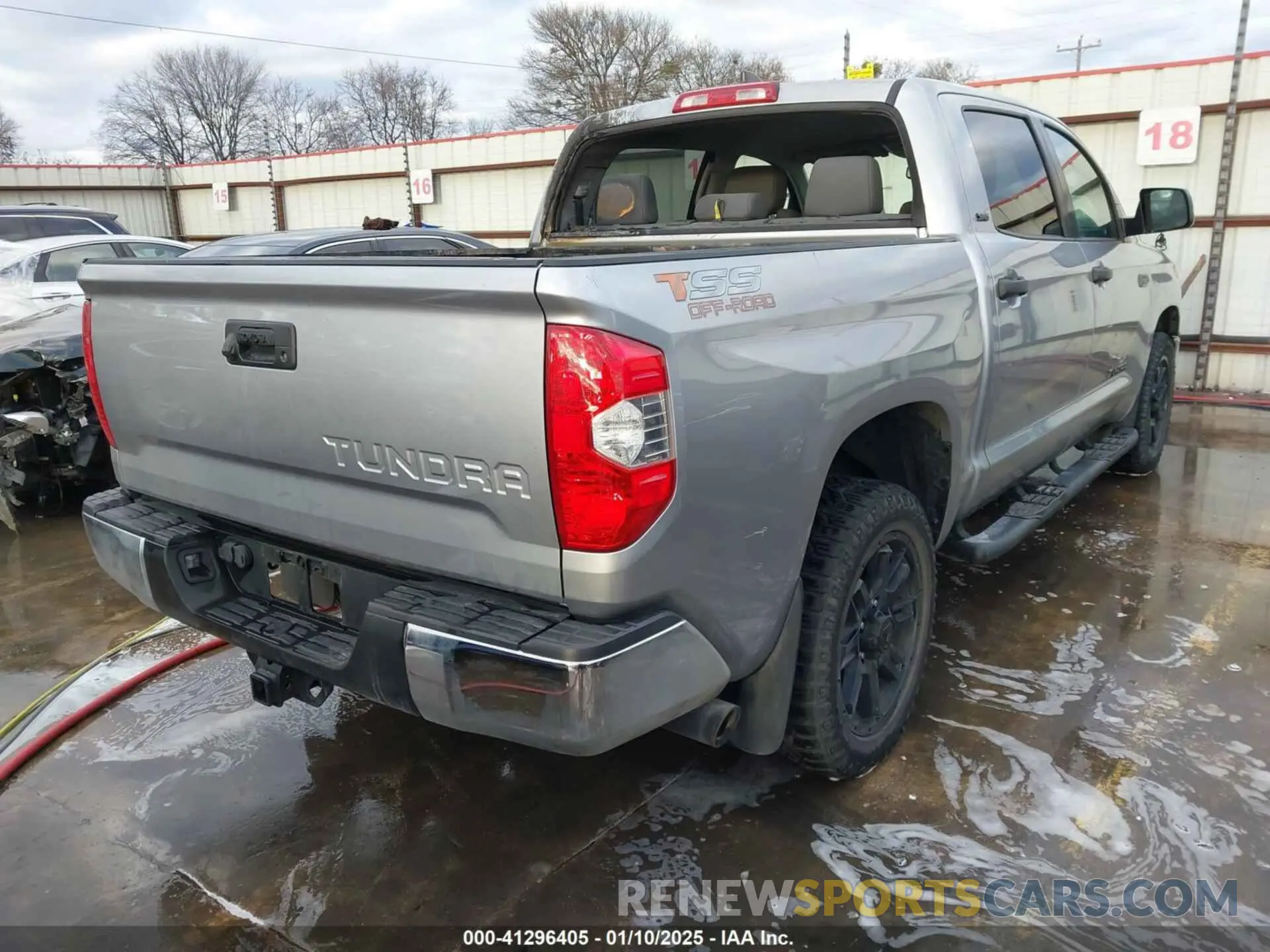 4 Photograph of a damaged car 5TFEY5F12MX273045 TOYOTA TUNDRA 2021