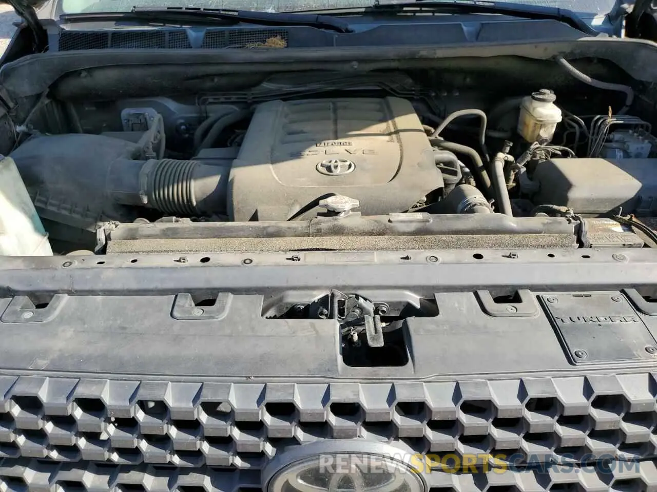 11 Photograph of a damaged car 5TFEY5F13MX272535 TOYOTA TUNDRA 2021