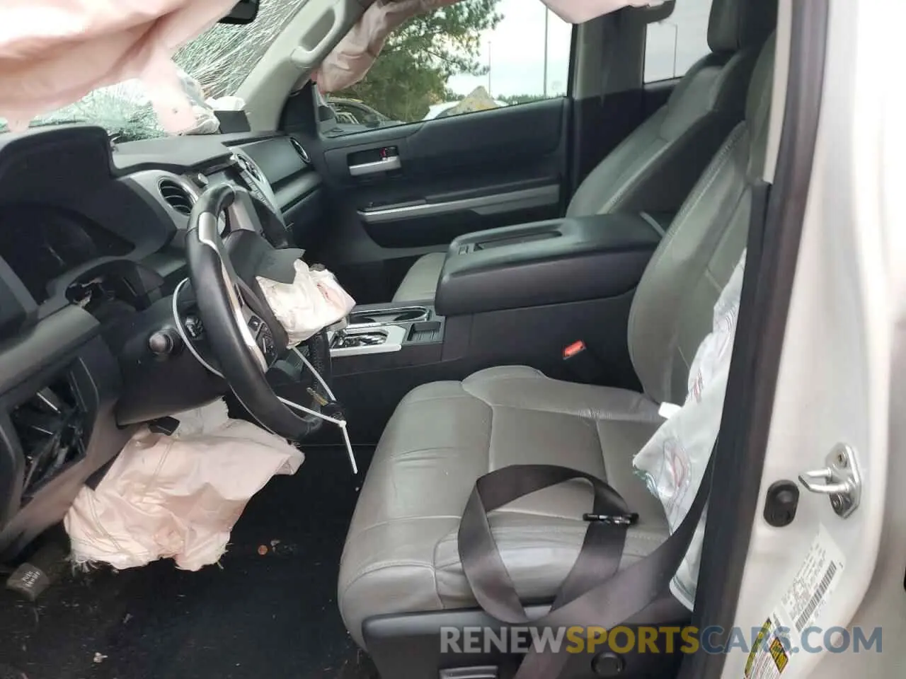 7 Photograph of a damaged car 5TFEY5F13MX280795 TOYOTA TUNDRA 2021