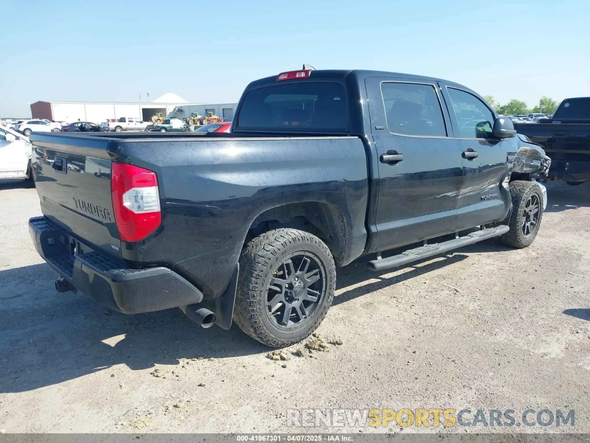 4 Photograph of a damaged car 5TFEY5F14MX294611 TOYOTA TUNDRA 2021