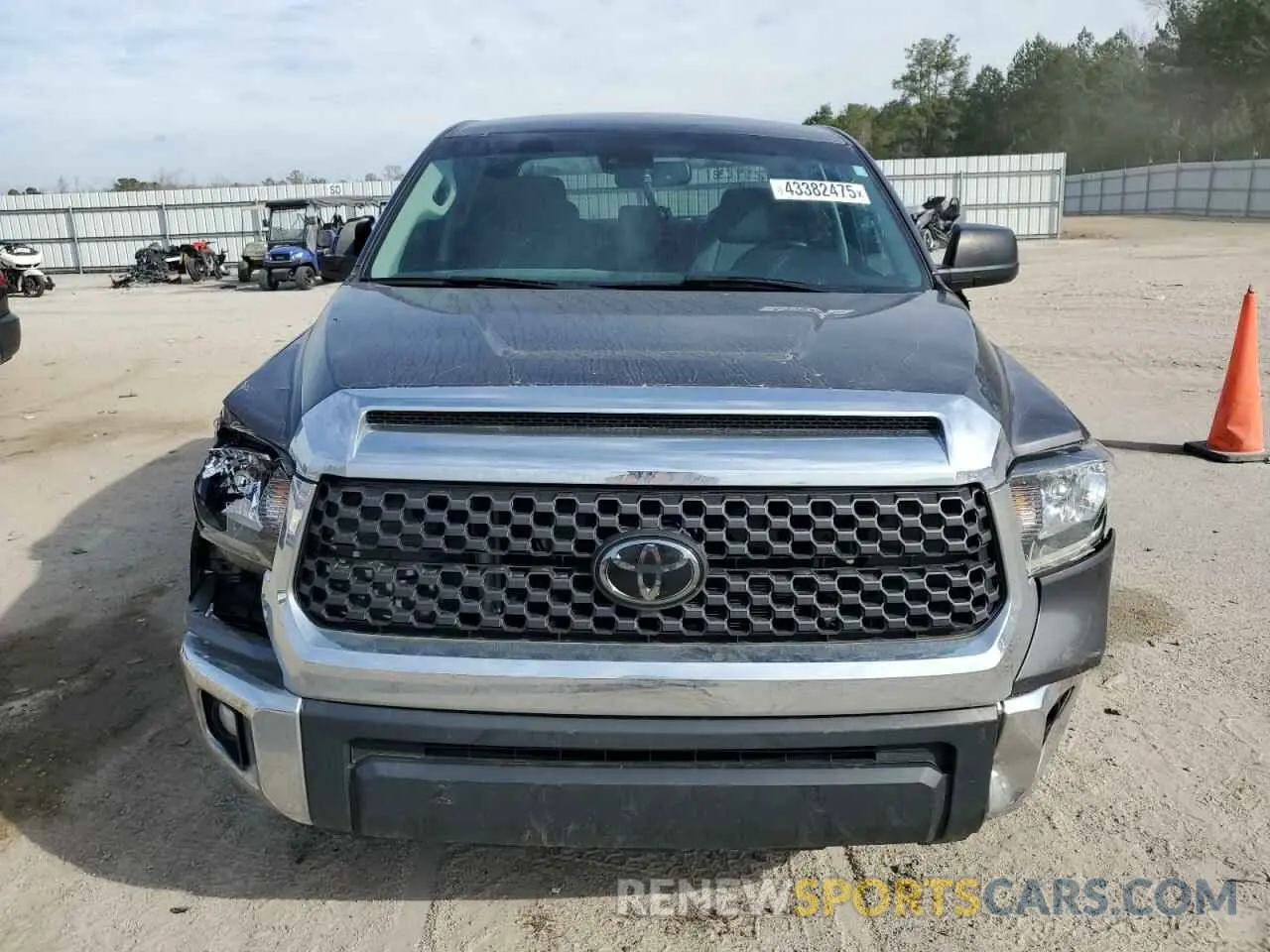 5 Photograph of a damaged car 5TFEY5F15MX289241 TOYOTA TUNDRA 2021