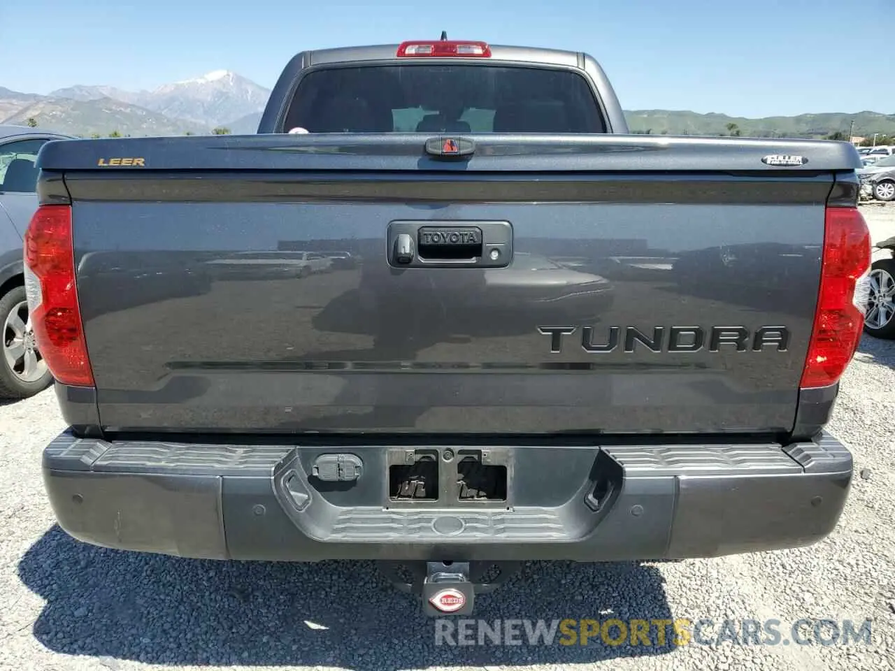 6 Photograph of a damaged car 5TFEY5F15MX294777 TOYOTA TUNDRA 2021