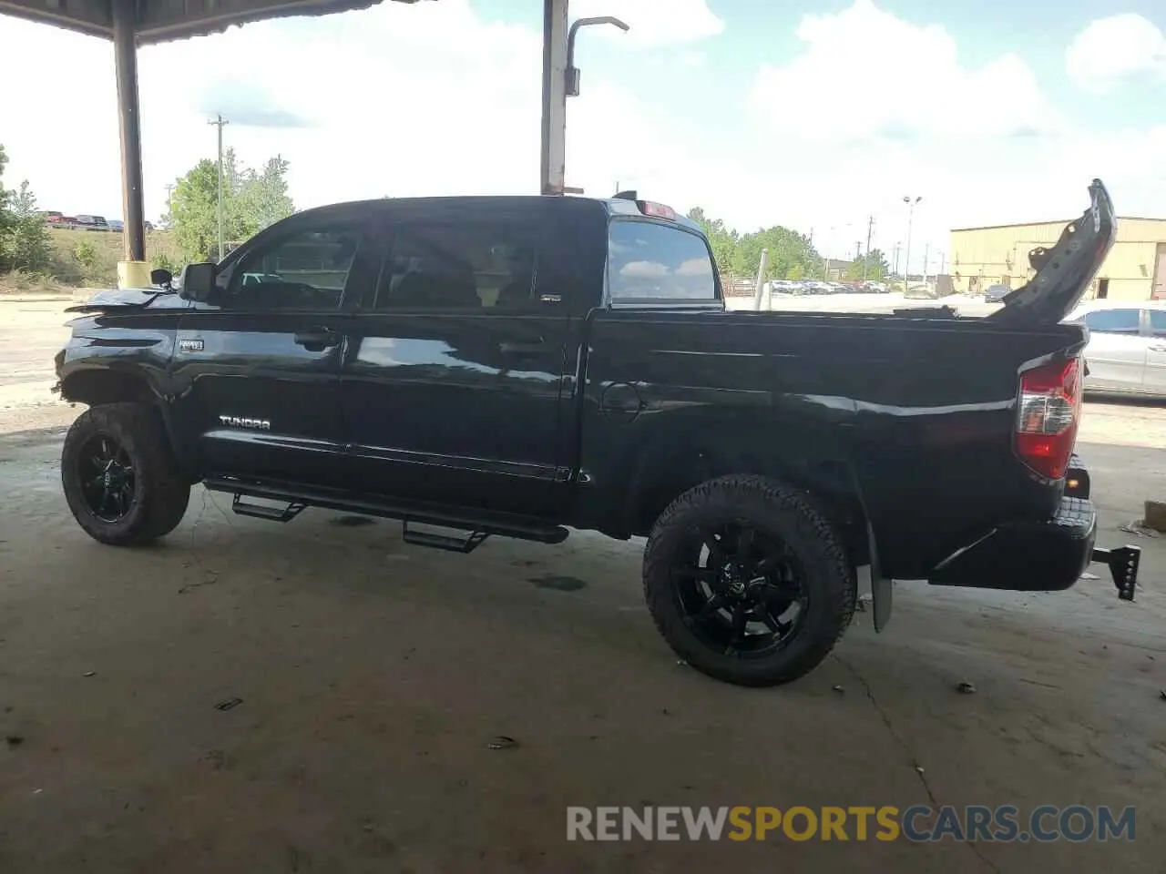 2 Photograph of a damaged car 5TFEY5F16MX282797 TOYOTA TUNDRA 2021