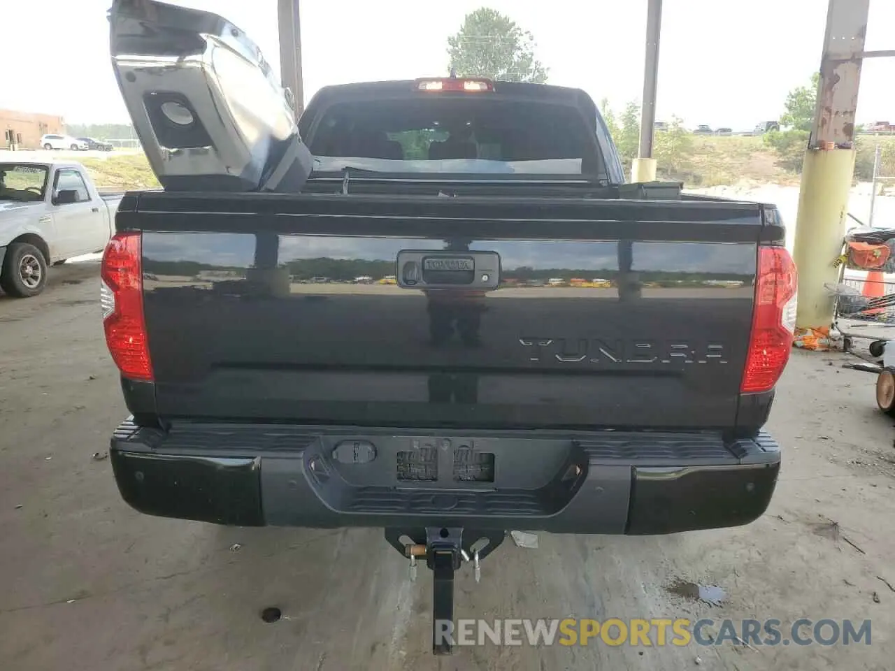 6 Photograph of a damaged car 5TFEY5F16MX282797 TOYOTA TUNDRA 2021