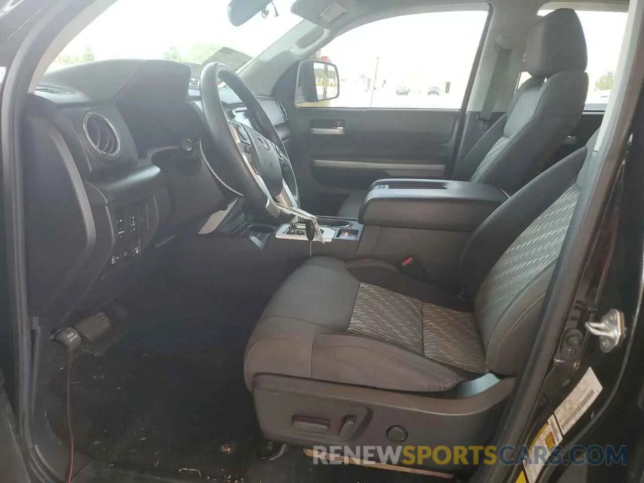 7 Photograph of a damaged car 5TFEY5F16MX282797 TOYOTA TUNDRA 2021