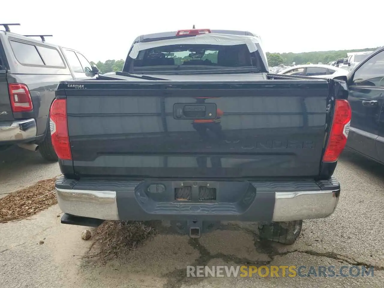 6 Photograph of a damaged car 5TFFY5F19MX275928 TOYOTA TUNDRA 2021