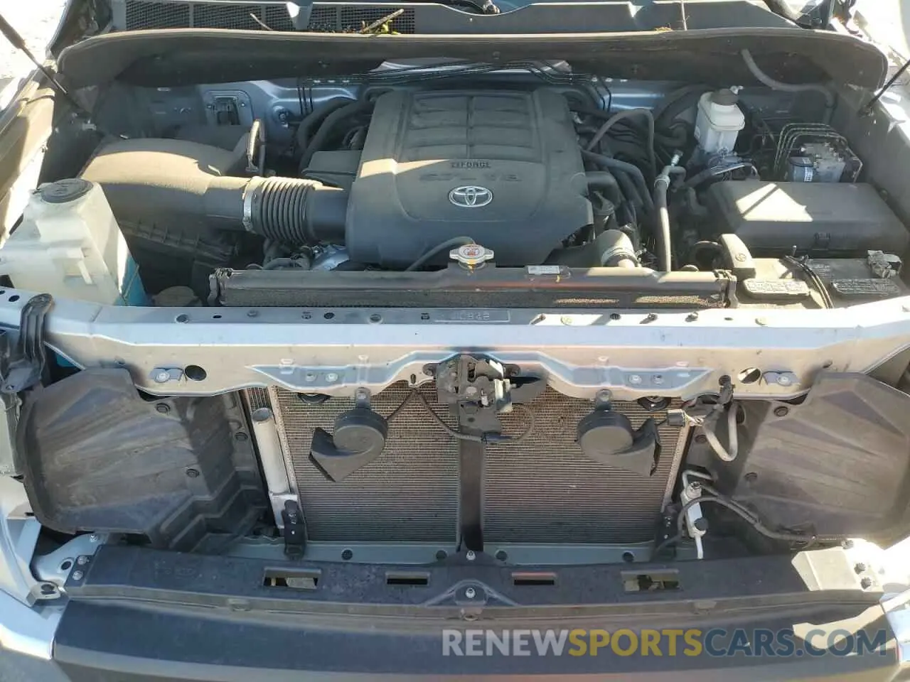 11 Photograph of a damaged car 5TFHY5F10MX002871 TOYOTA TUNDRA 2021