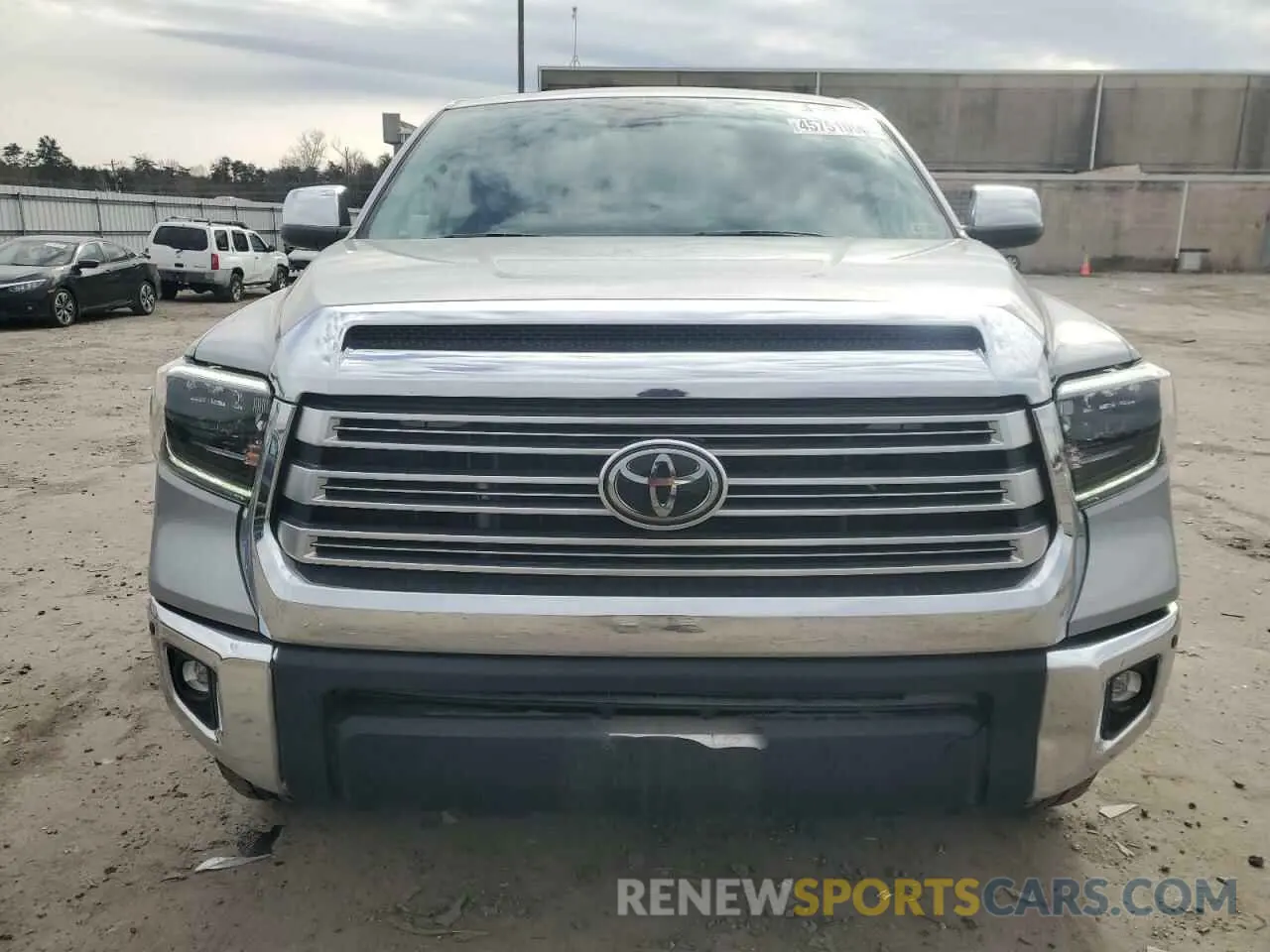 5 Photograph of a damaged car 5TFHY5F14MX985151 TOYOTA TUNDRA 2021
