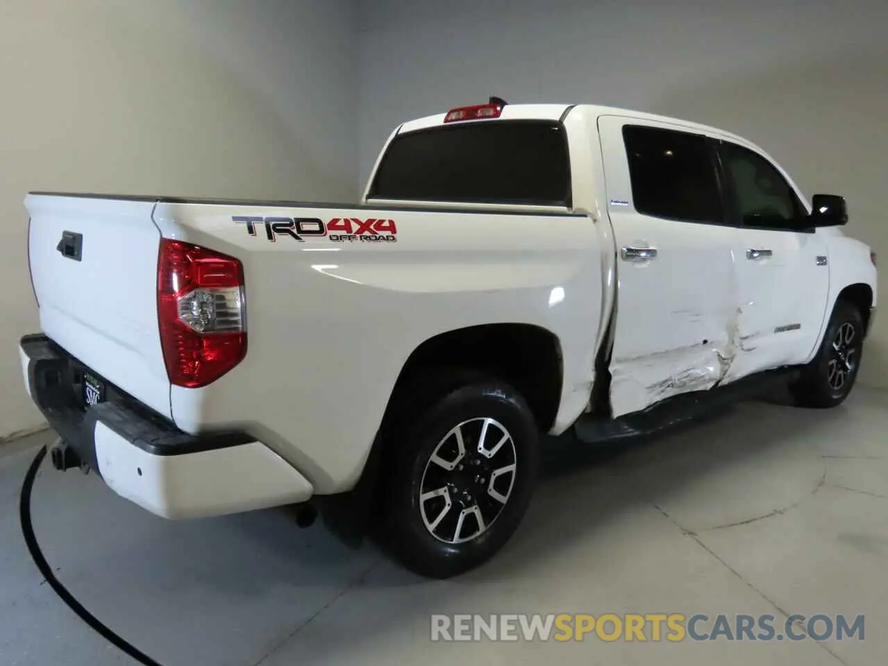 3 Photograph of a damaged car 5TFHY5F15MX020721 TOYOTA TUNDRA 2021