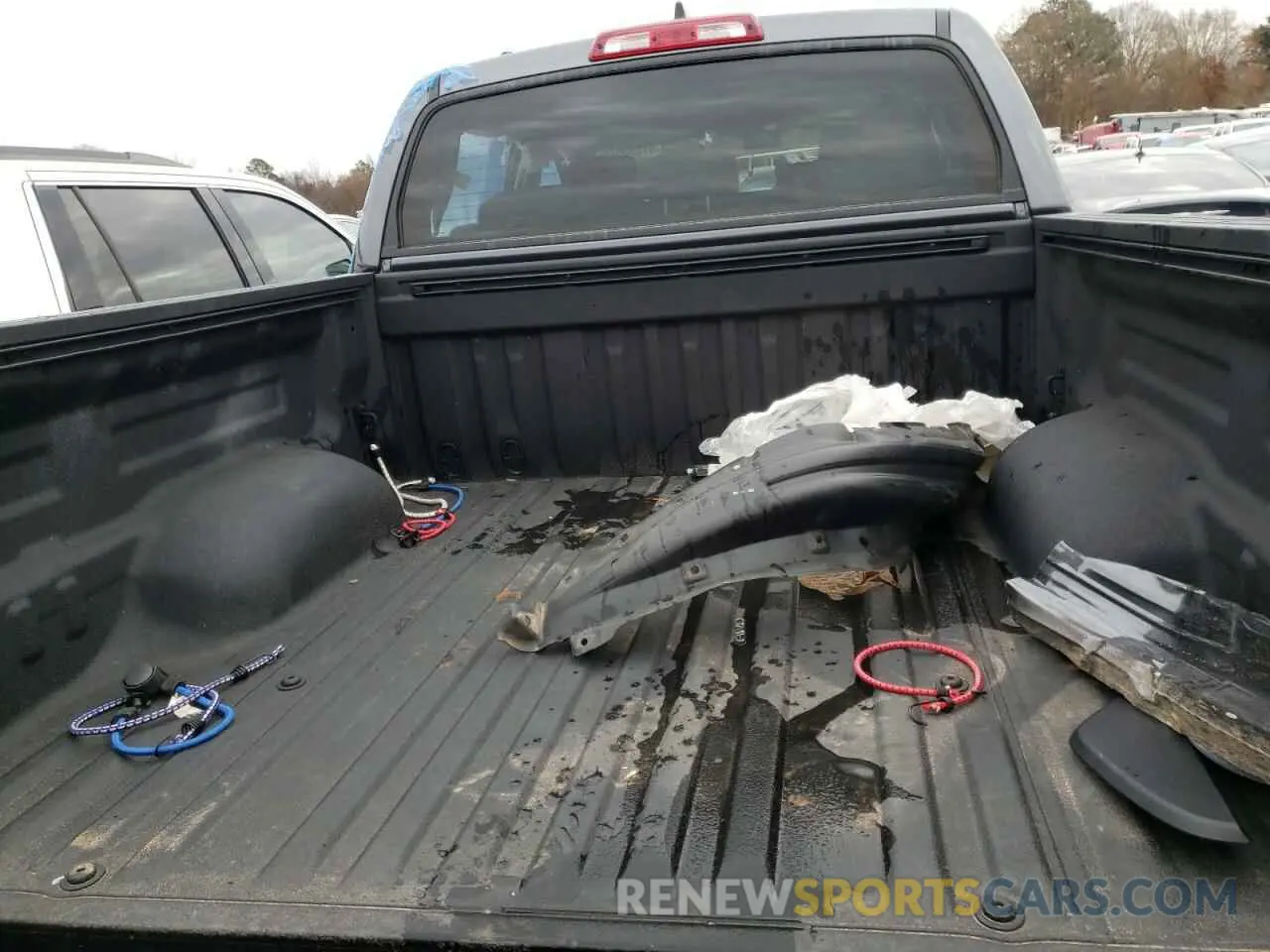 6 Photograph of a damaged car 5TFHY5F16MX991128 TOYOTA TUNDRA 2021