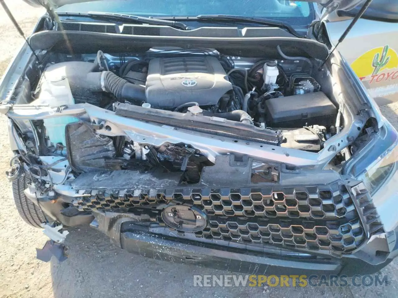 11 Photograph of a damaged car 5TFRY5F11MX290940 TOYOTA TUNDRA 2021
