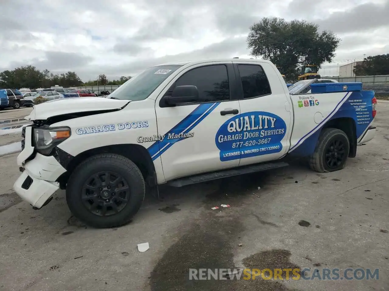 1 Photograph of a damaged car 5TFRY5F12MX275296 TOYOTA TUNDRA 2021
