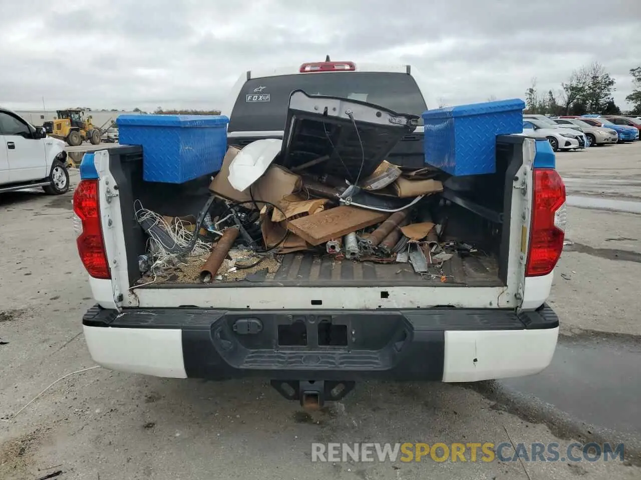 6 Photograph of a damaged car 5TFRY5F12MX275296 TOYOTA TUNDRA 2021
