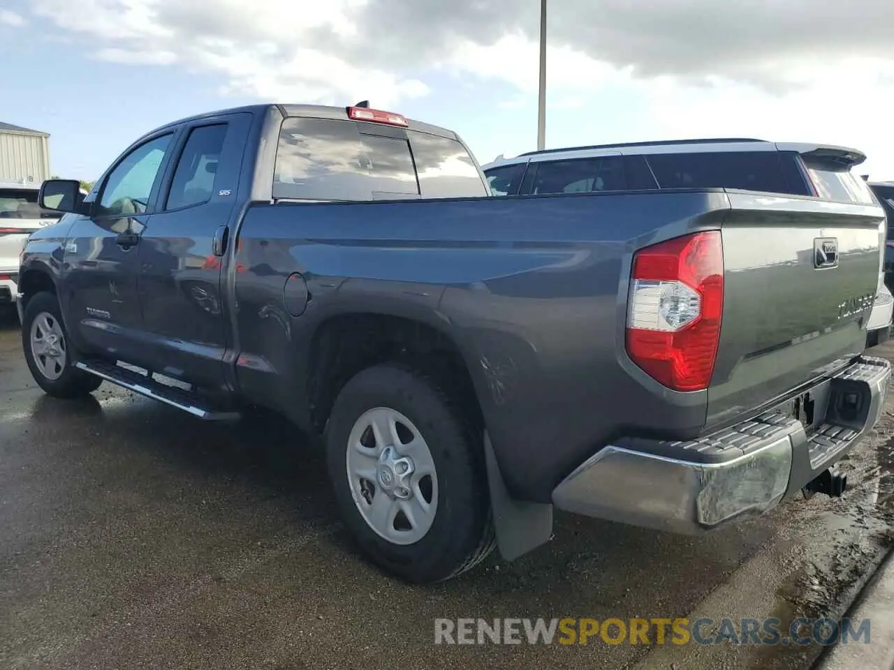 2 Photograph of a damaged car 5TFRY5F16MX276676 TOYOTA TUNDRA 2021