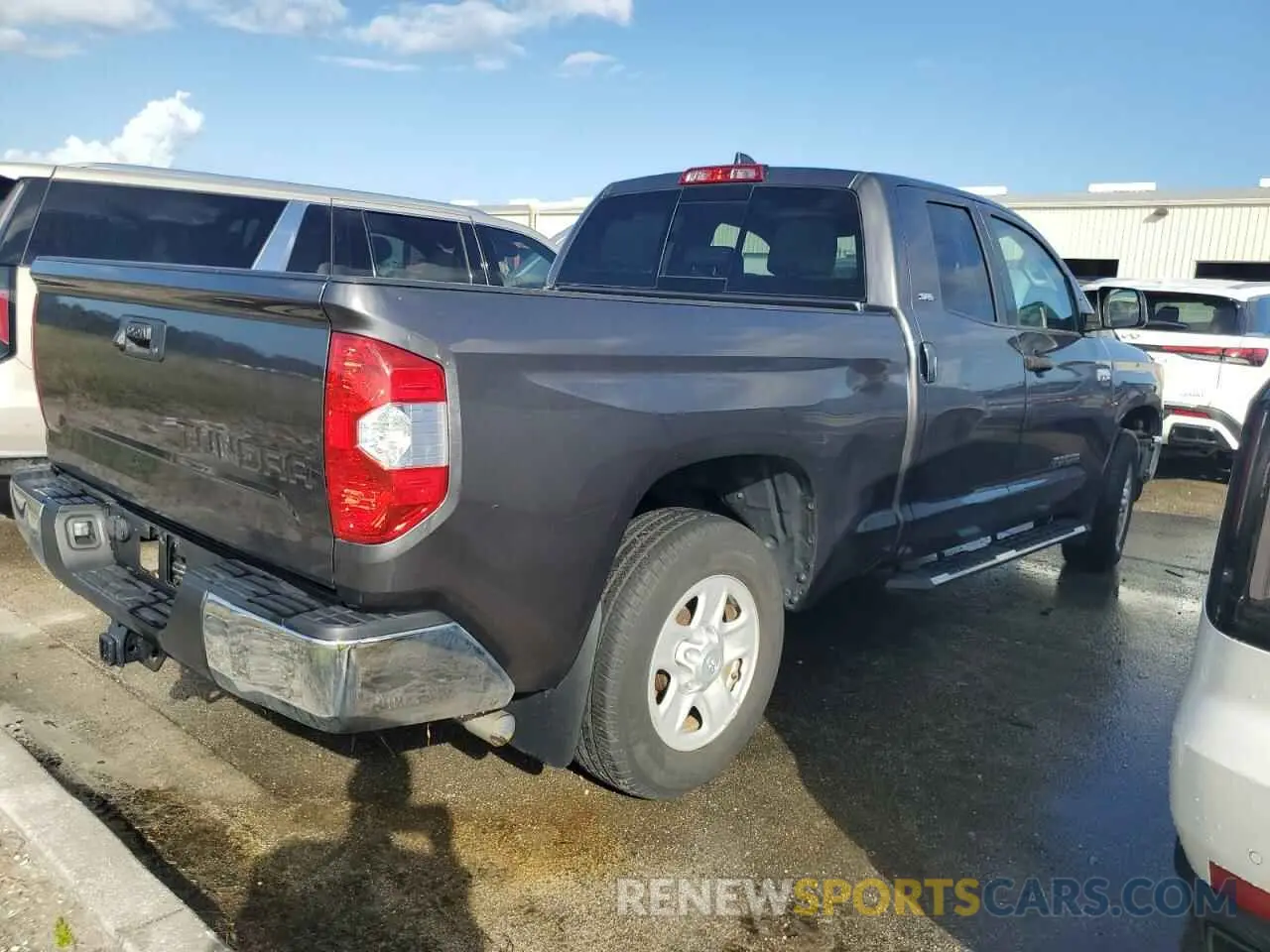 3 Photograph of a damaged car 5TFRY5F16MX276676 TOYOTA TUNDRA 2021