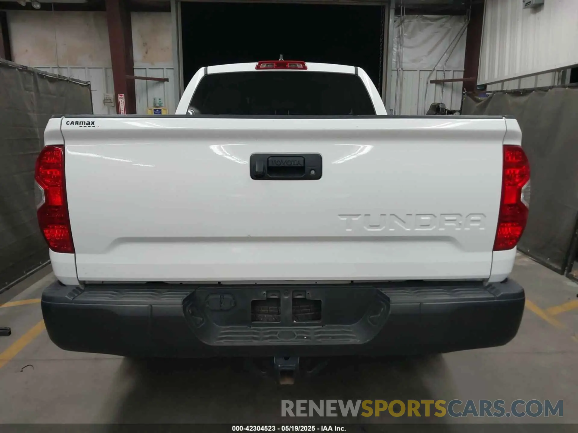 16 Photograph of a damaged car 5TFRY5F16MX289895 TOYOTA TUNDRA 2021