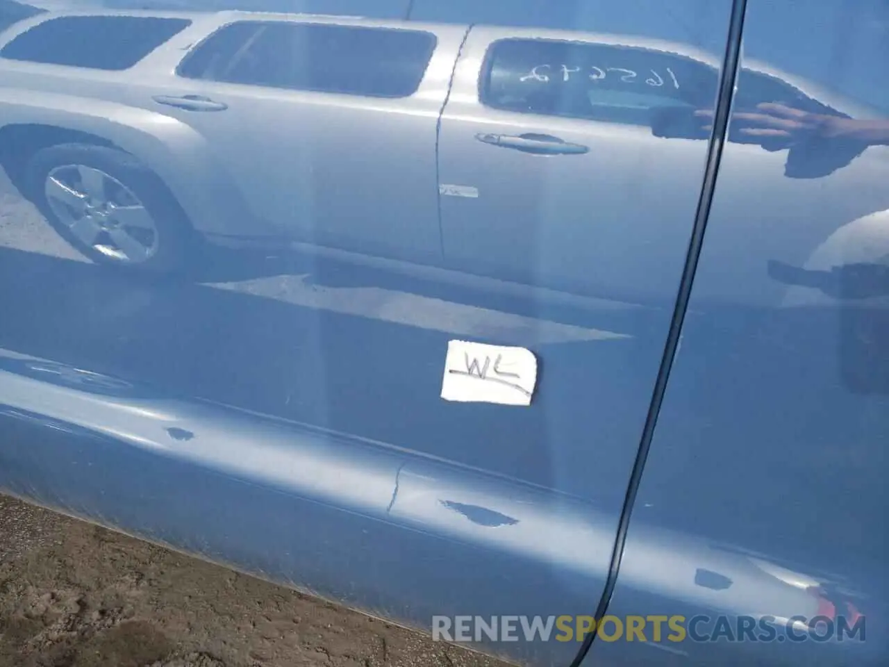 9 Photograph of a damaged car 5TFRY5F17MX284768 TOYOTA TUNDRA 2021