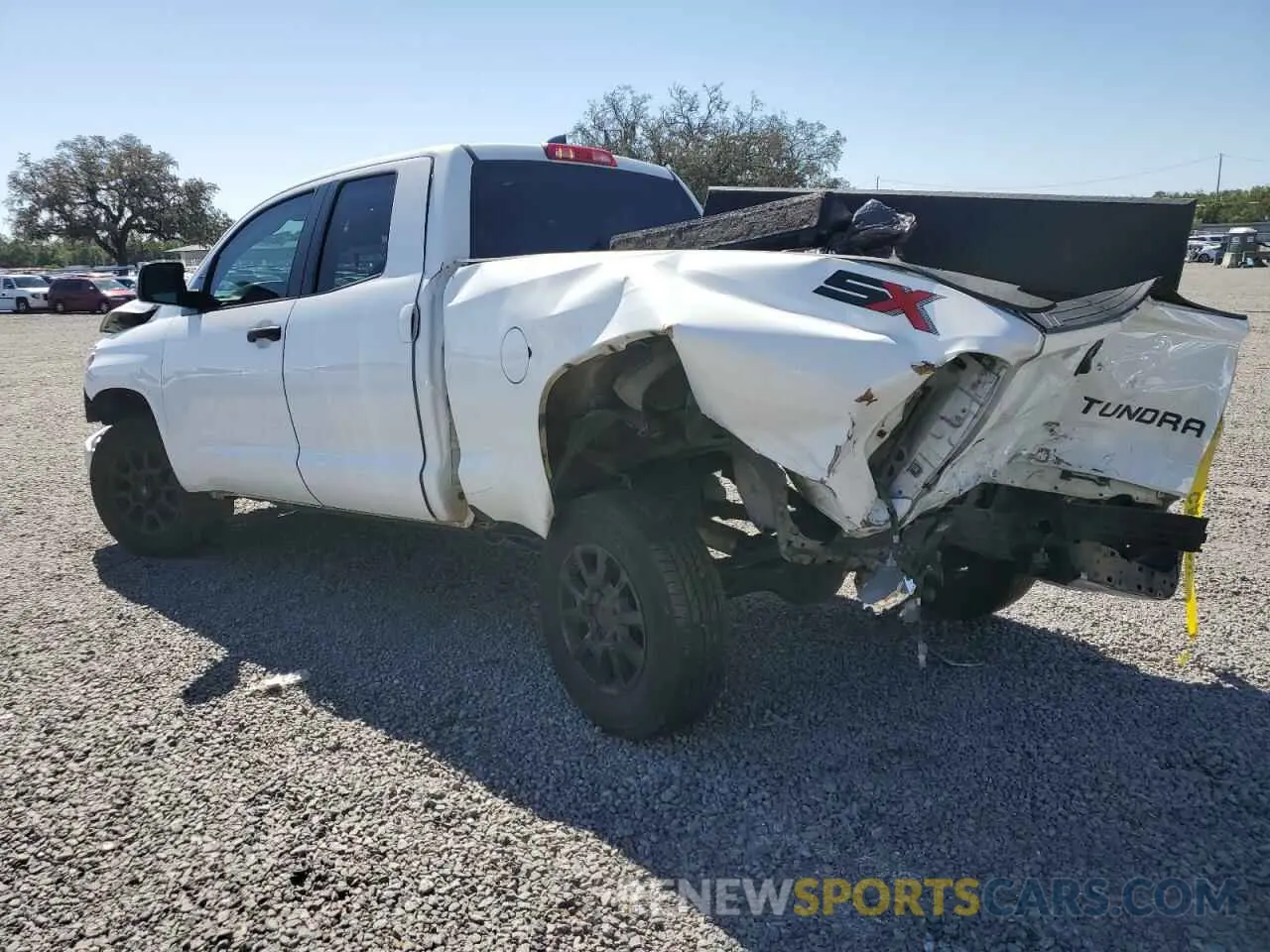 2 Photograph of a damaged car 5TFRY5F18MX280888 TOYOTA TUNDRA 2021