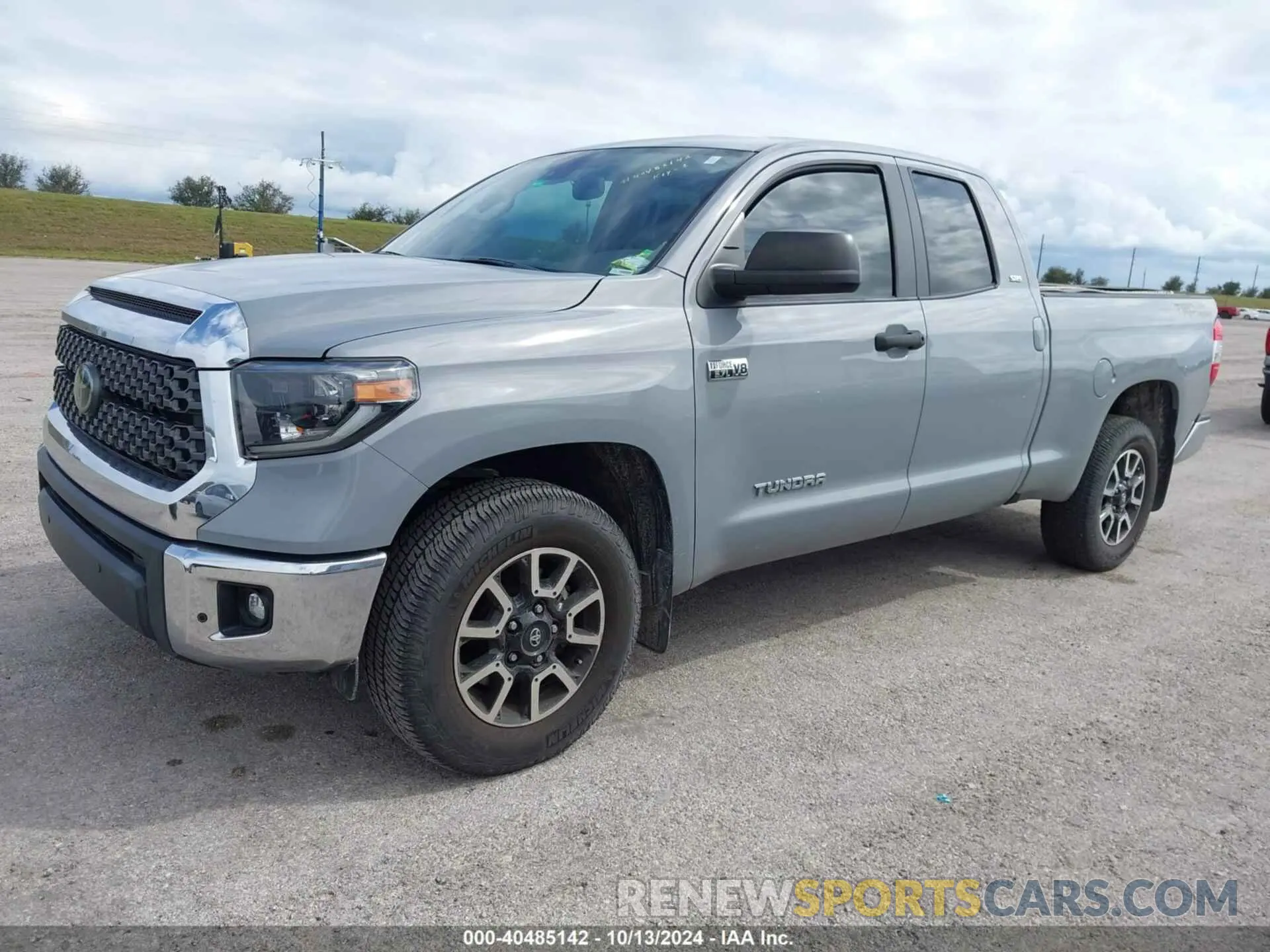 2 Photograph of a damaged car 5TFRY5F18MX287579 TOYOTA TUNDRA 2021