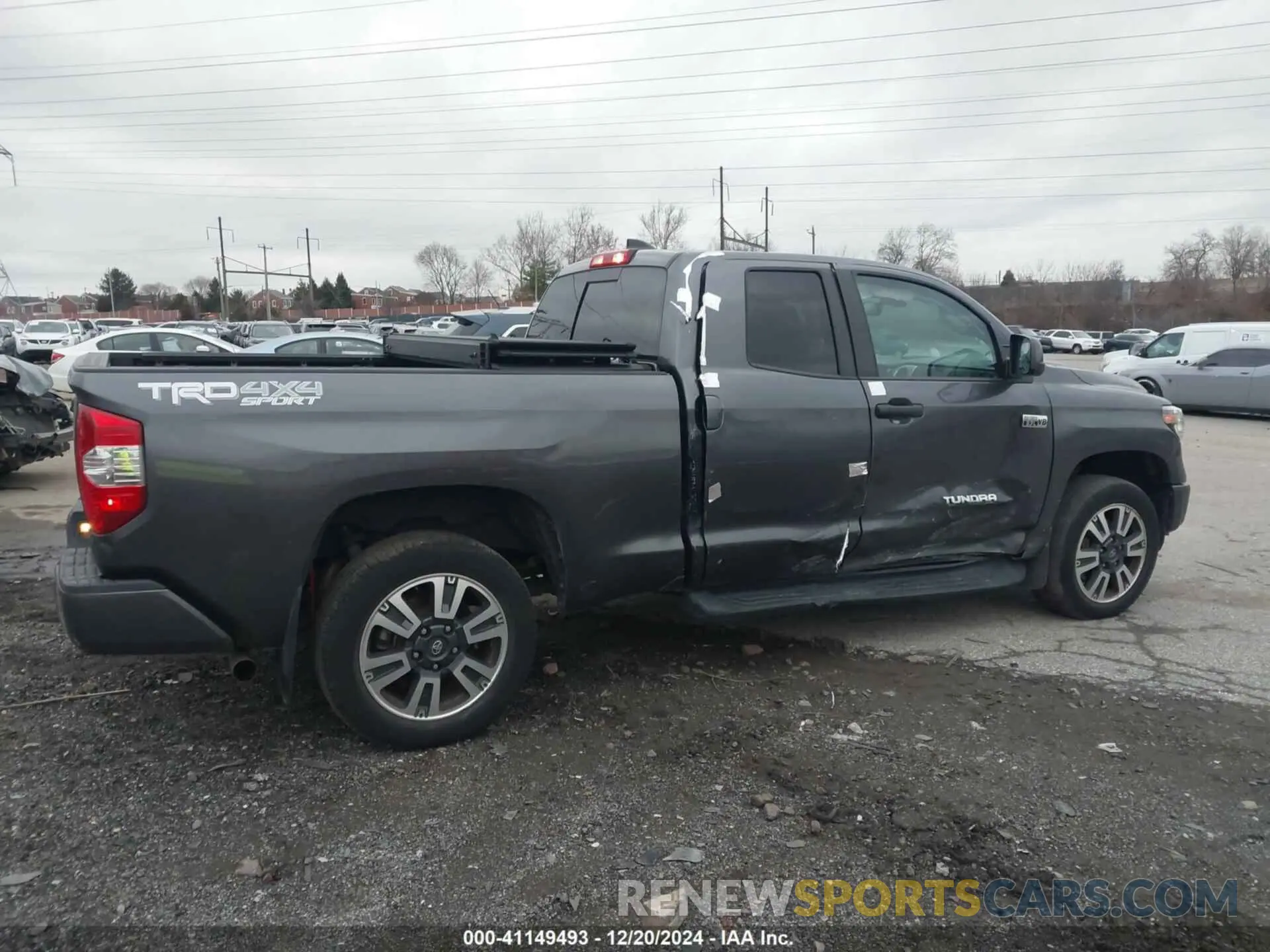 6 Photograph of a damaged car 5TFUY5F11MX007477 TOYOTA TUNDRA 2021
