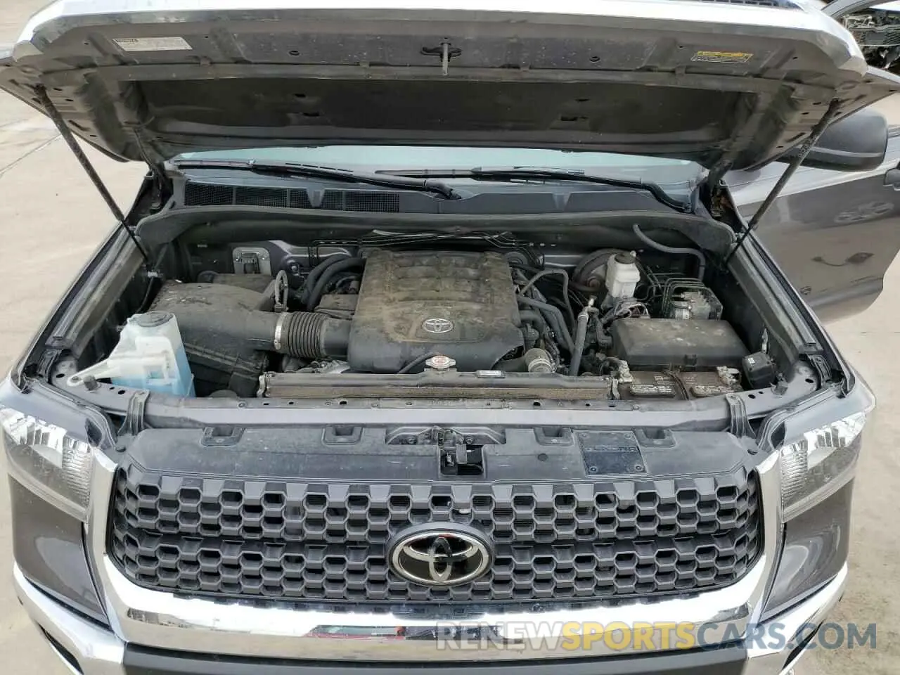 11 Photograph of a damaged car 5TFUY5F12MX009190 TOYOTA TUNDRA 2021