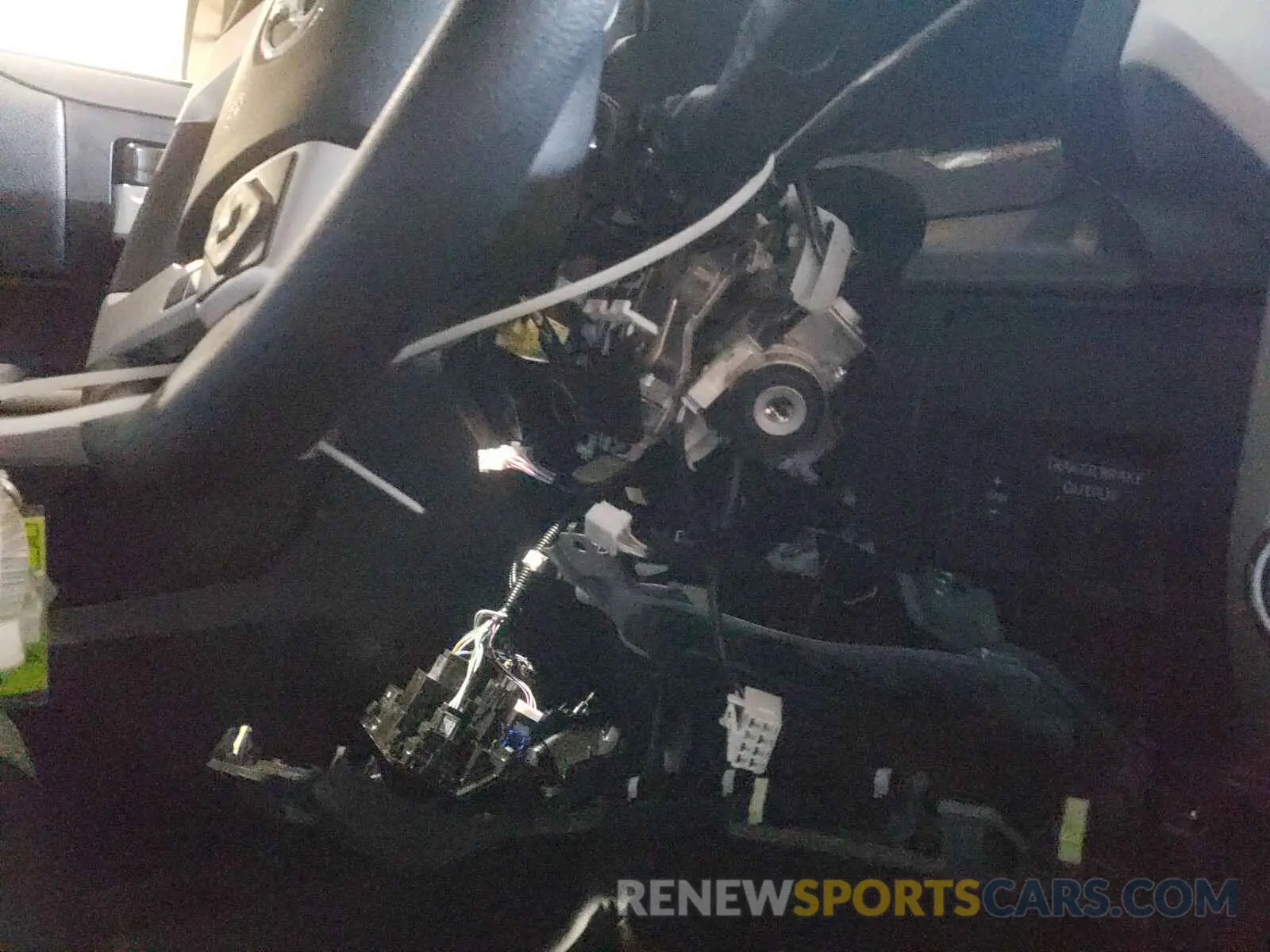 9 Photograph of a damaged car 5TFUY5F12MX984398 TOYOTA TUNDRA 2021