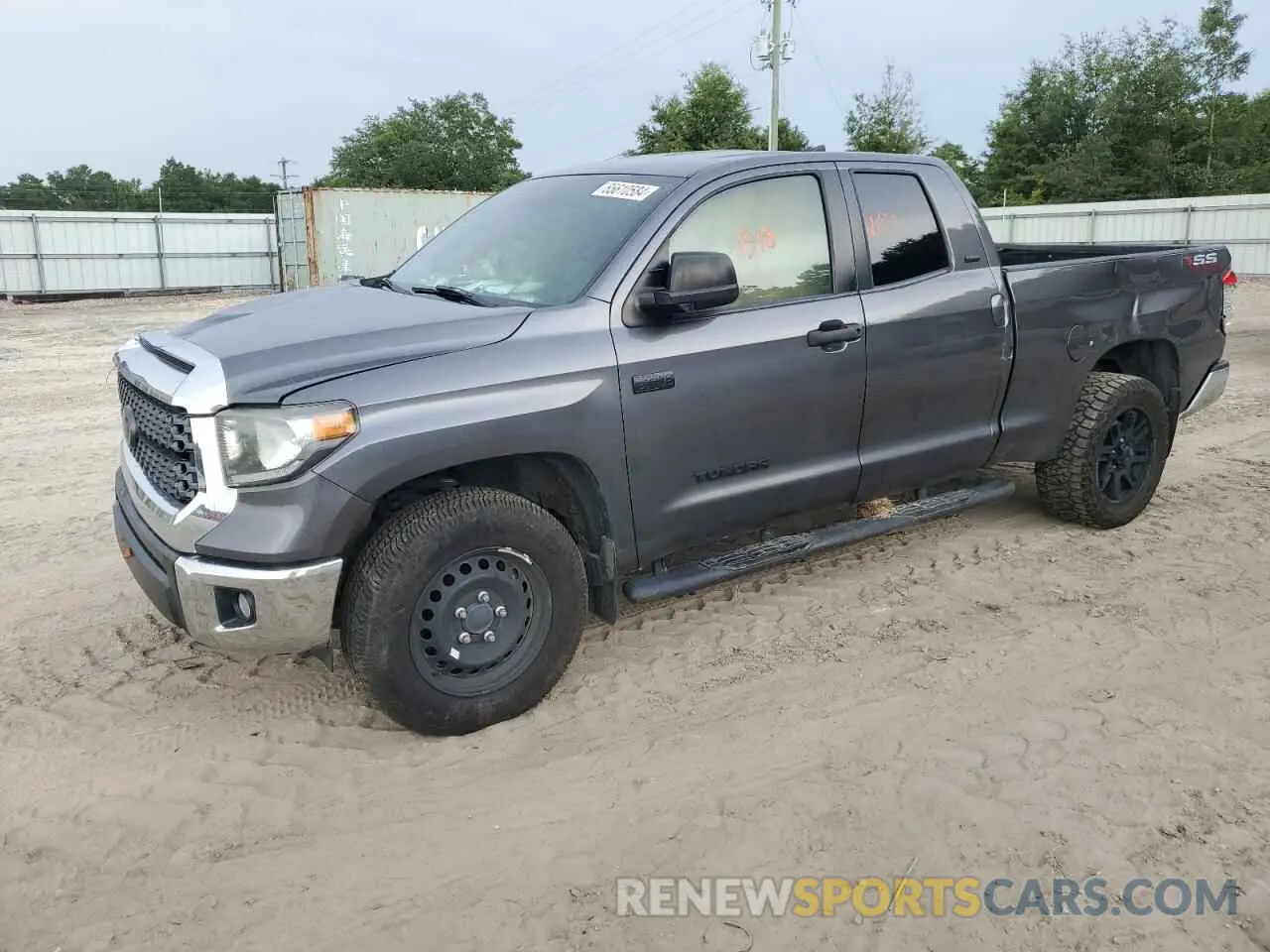 1 Photograph of a damaged car 5TFUY5F15MX957552 TOYOTA TUNDRA 2021
