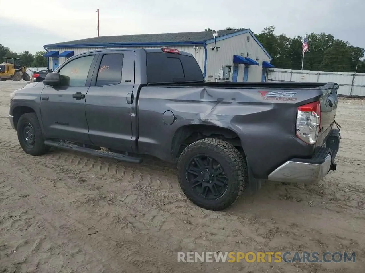 2 Photograph of a damaged car 5TFUY5F15MX957552 TOYOTA TUNDRA 2021