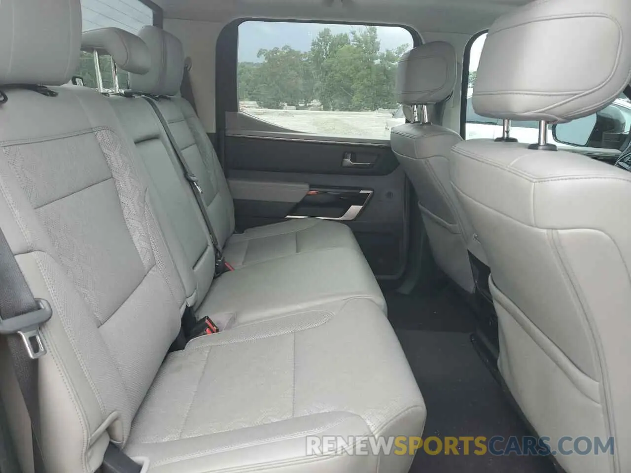 10 Фотография поврежденного автомобиля 5TFJA5AB3NX015475 TOYOTA TUNDRA 2022