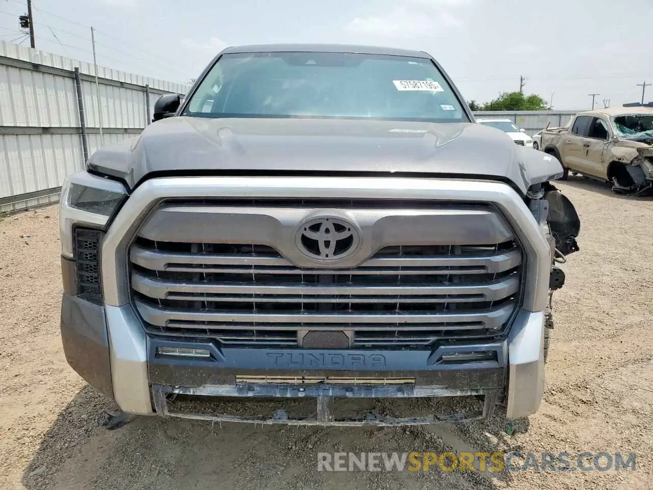 5 Photograph of a damaged car 5TFJA5AB4NX005490 TOYOTA TUNDRA 2022